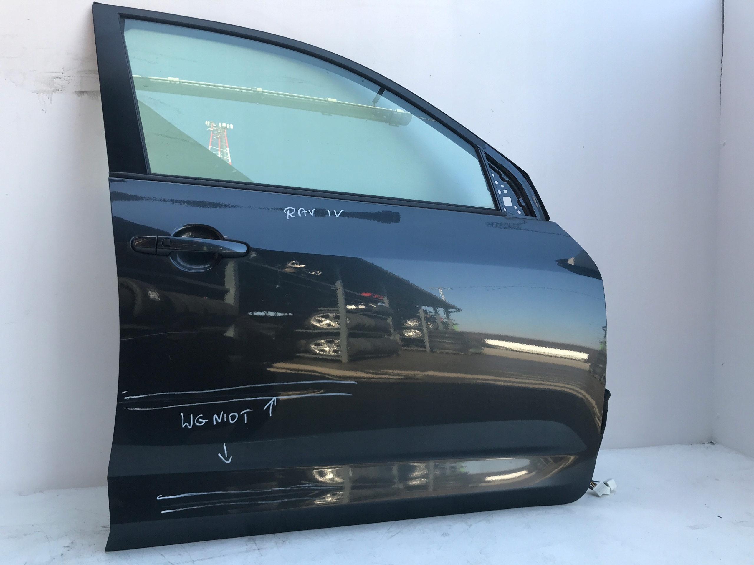 TOYOTA RAV4 DRZWI PRZEDNIE PRZÓD PRAWE KPL 06-12