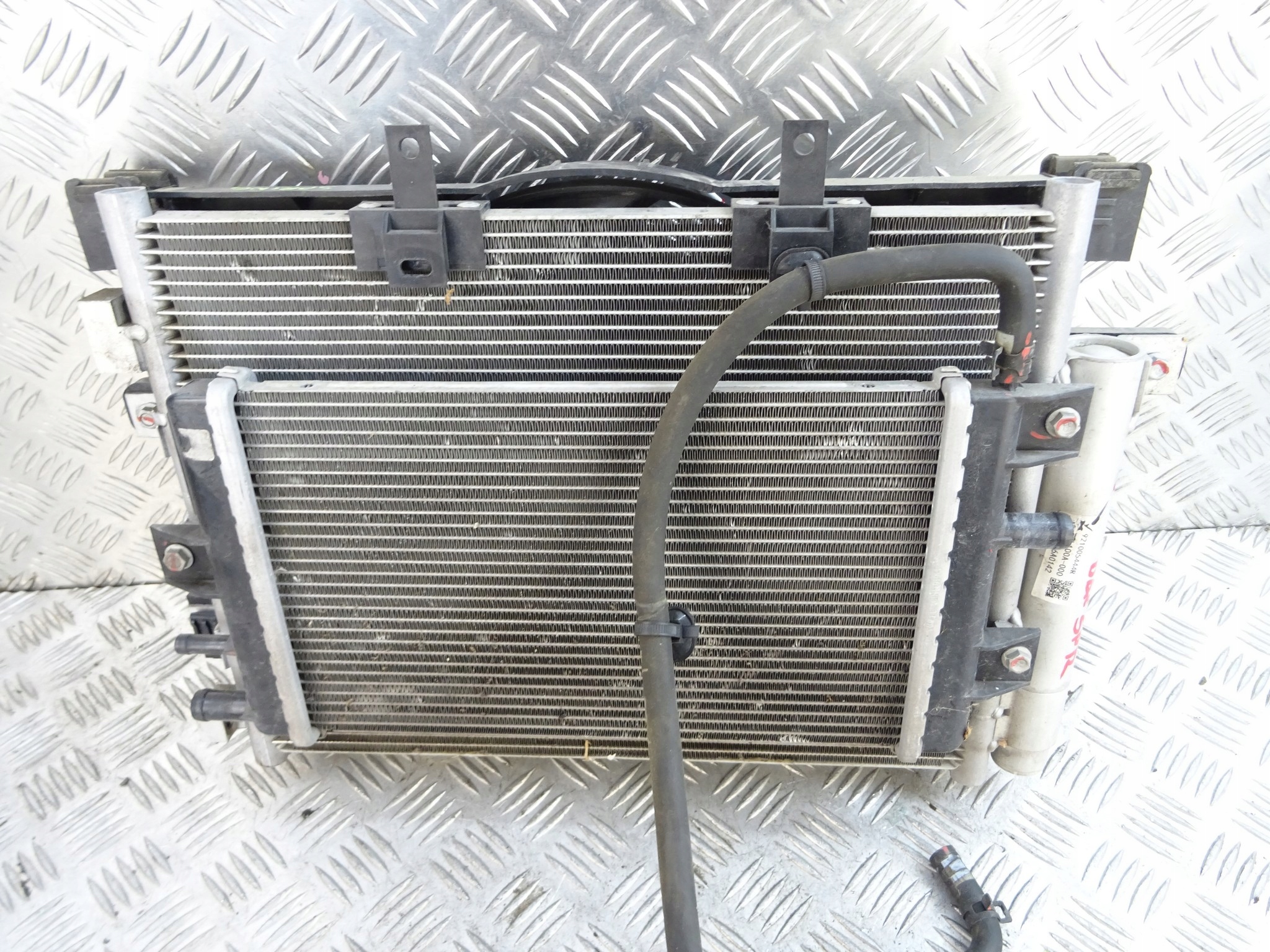 DACIA SPRING chladič vody klimatizaci ventilátor 214814715 KOMPLET