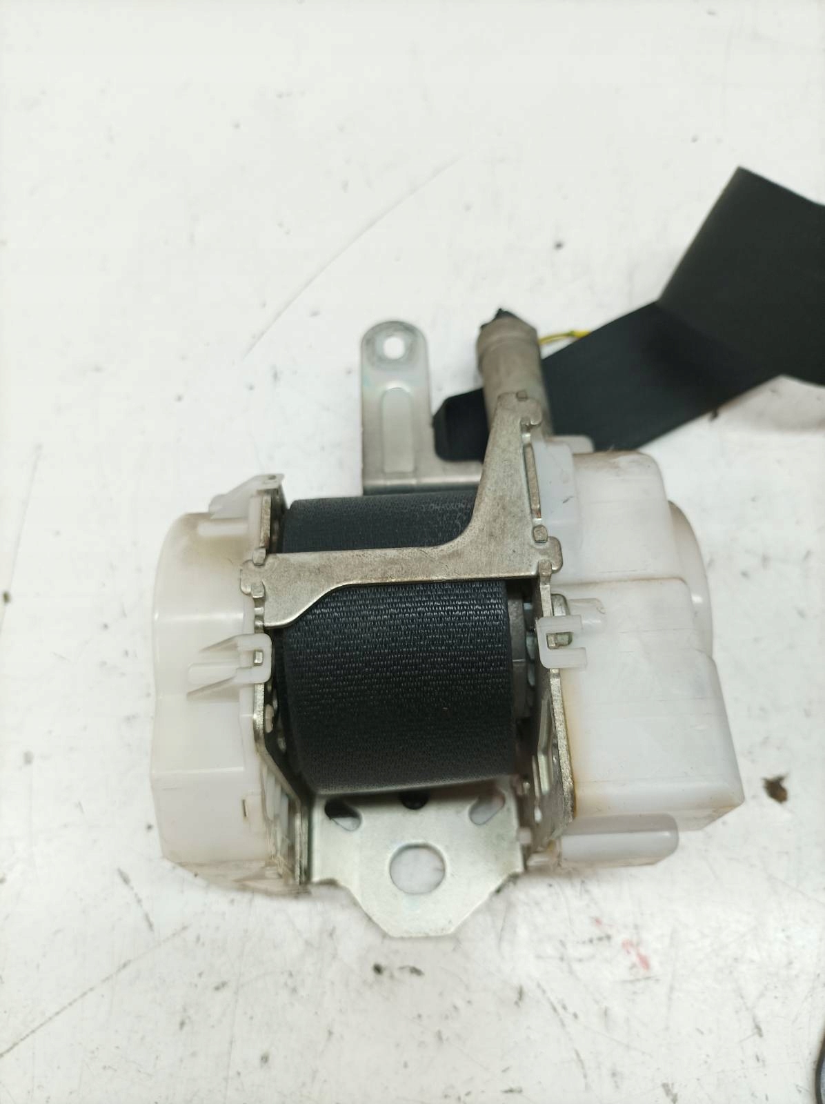 tension belt safety left front driver´s Lexus NX and (2014- 2021 )