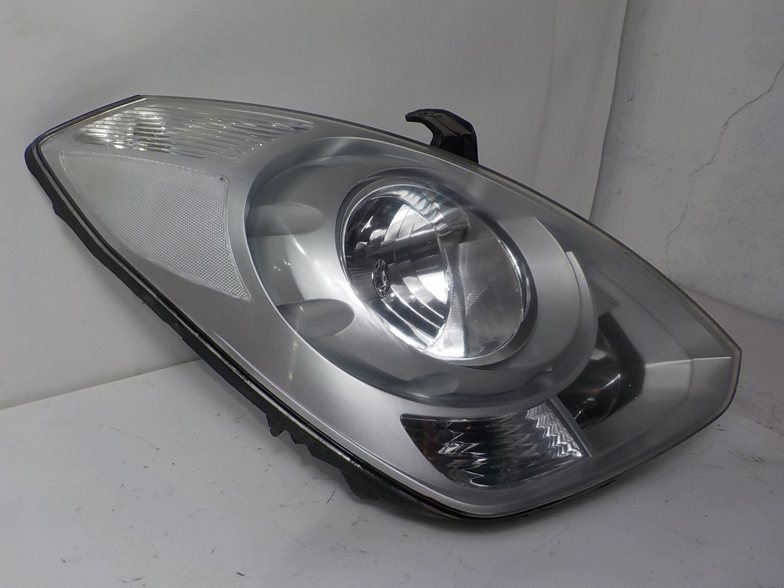 HYUNDAI H1 II light right front front UK 92102-4H0XX