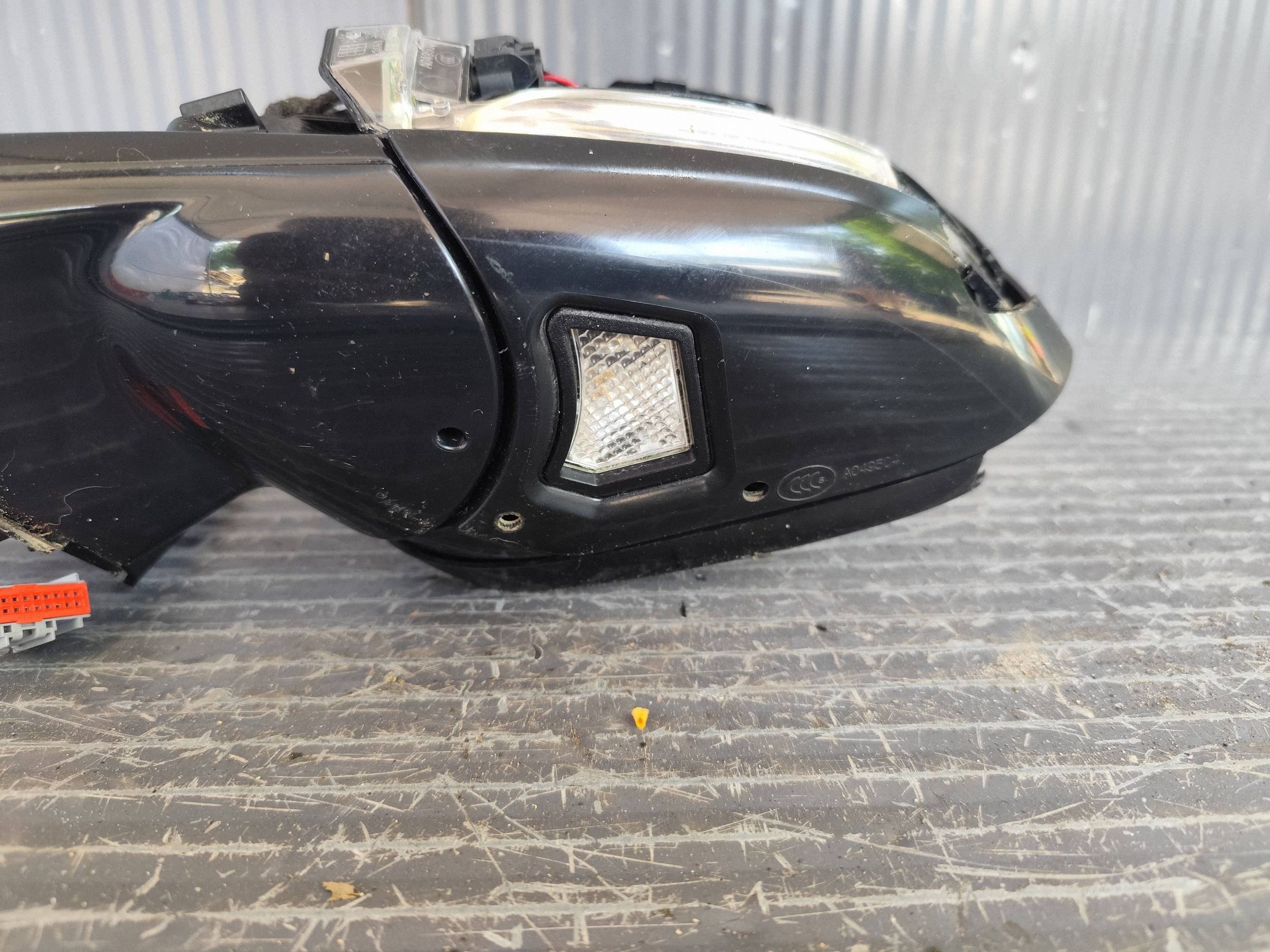 JAGUAR XE 760 mirror left 18 PIN damaged
