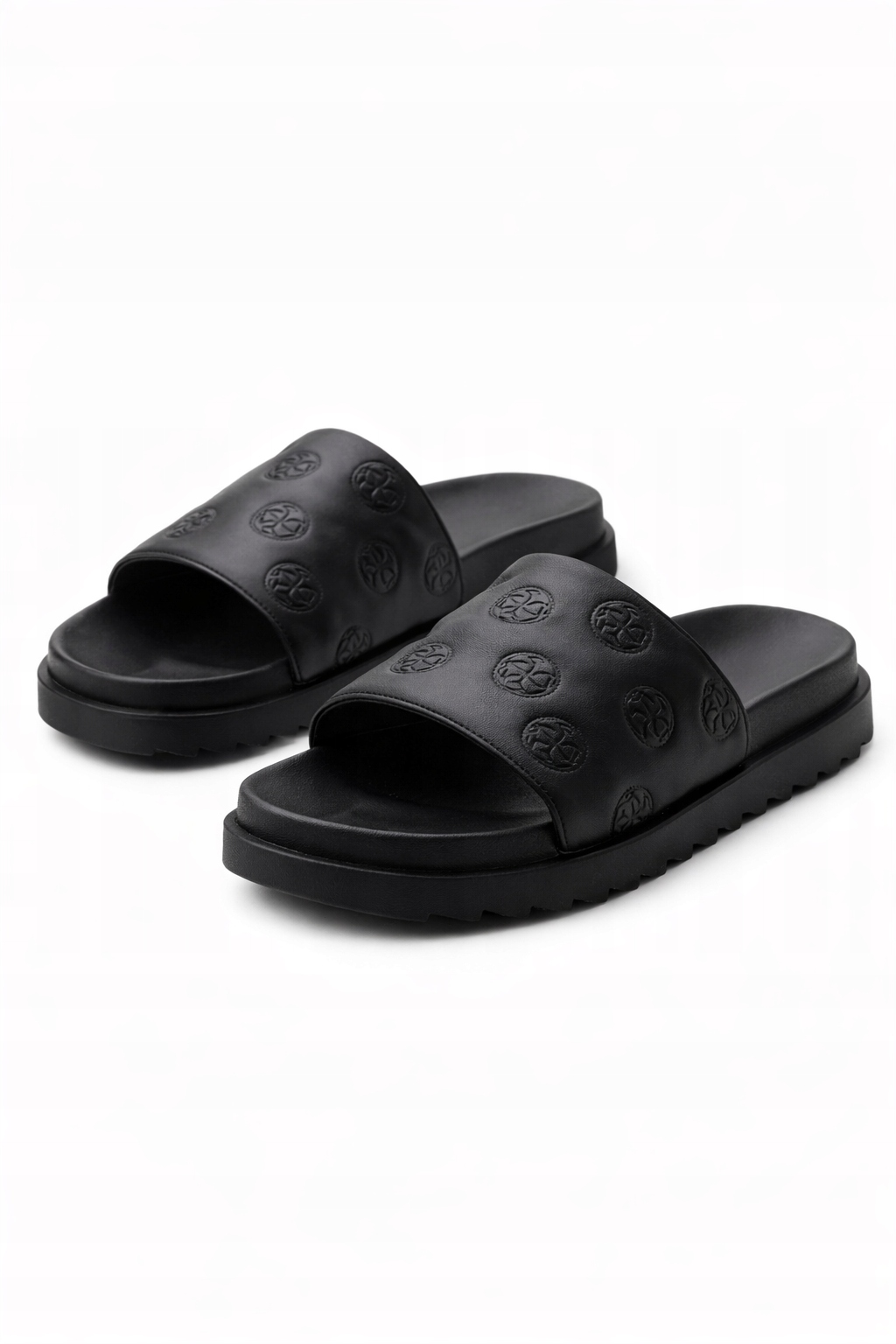 Guess Černé Nazouváky S Reliéfním Vzorem Na Pásku 40 I3A