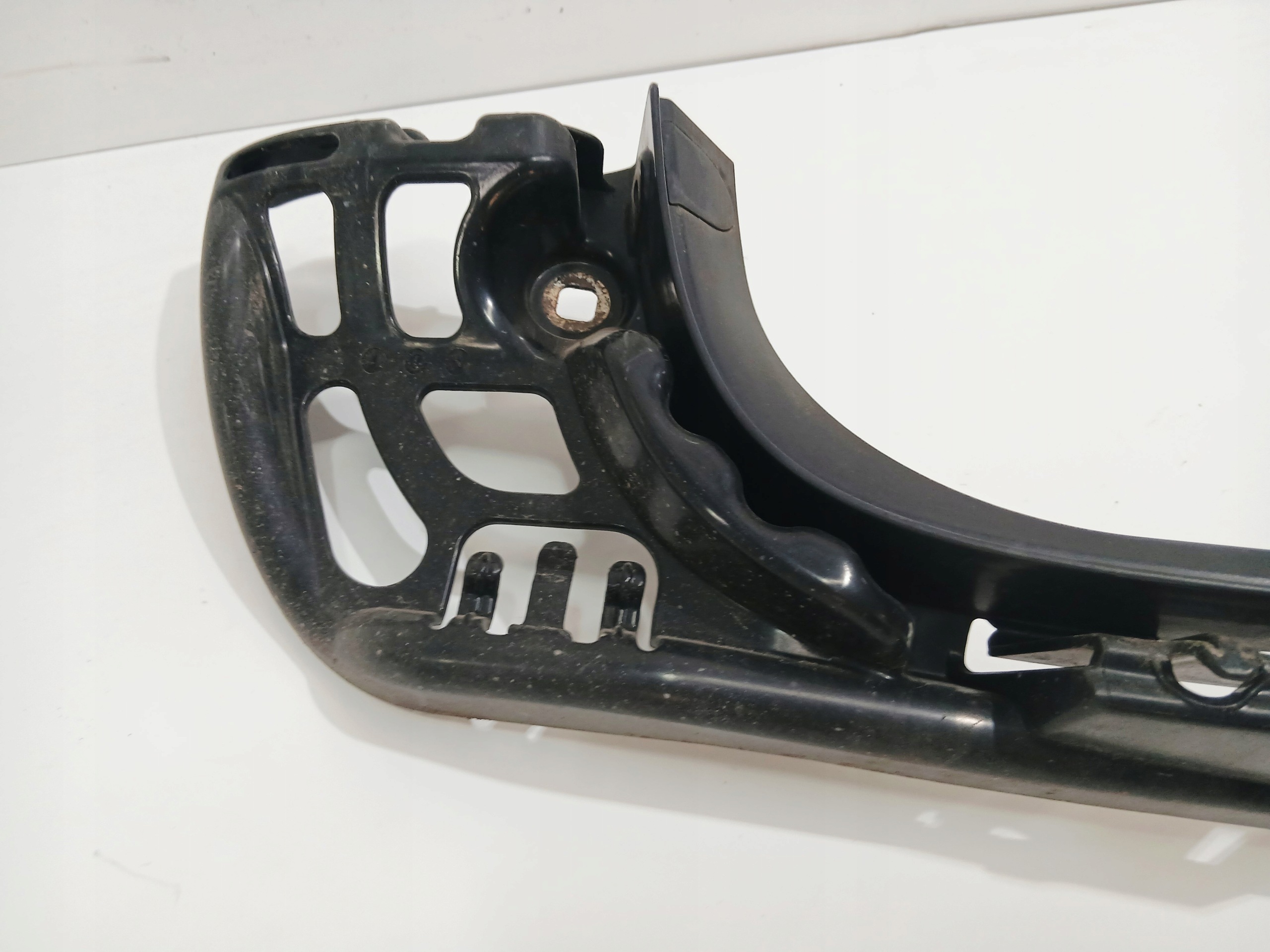 Support Support plaque Pare choc Arrière BMW E61 OE 7060797 (0000925)