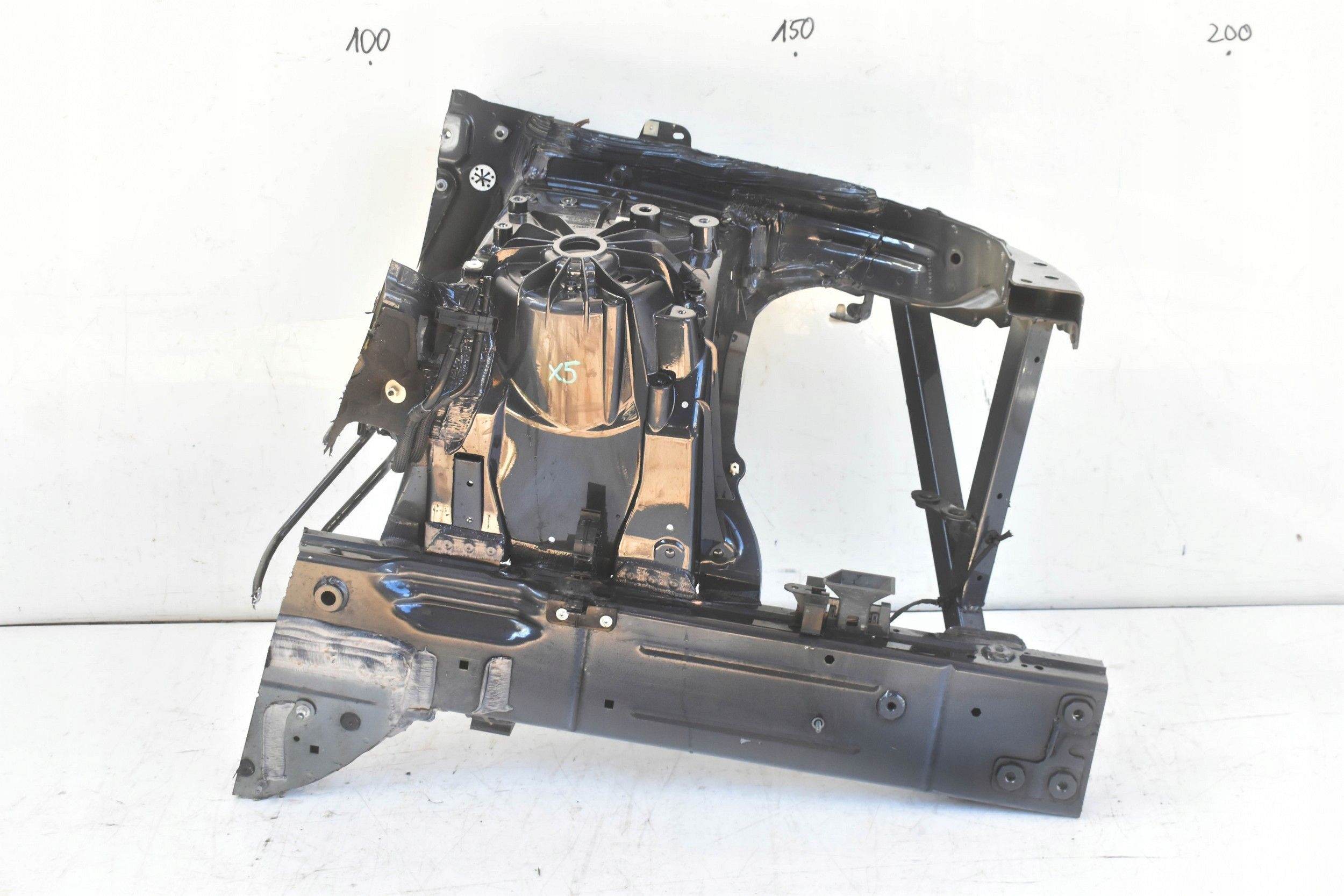 PODŁUŻNICA LEWA PRZÓD FARTUCH BMW X5 G05 18-