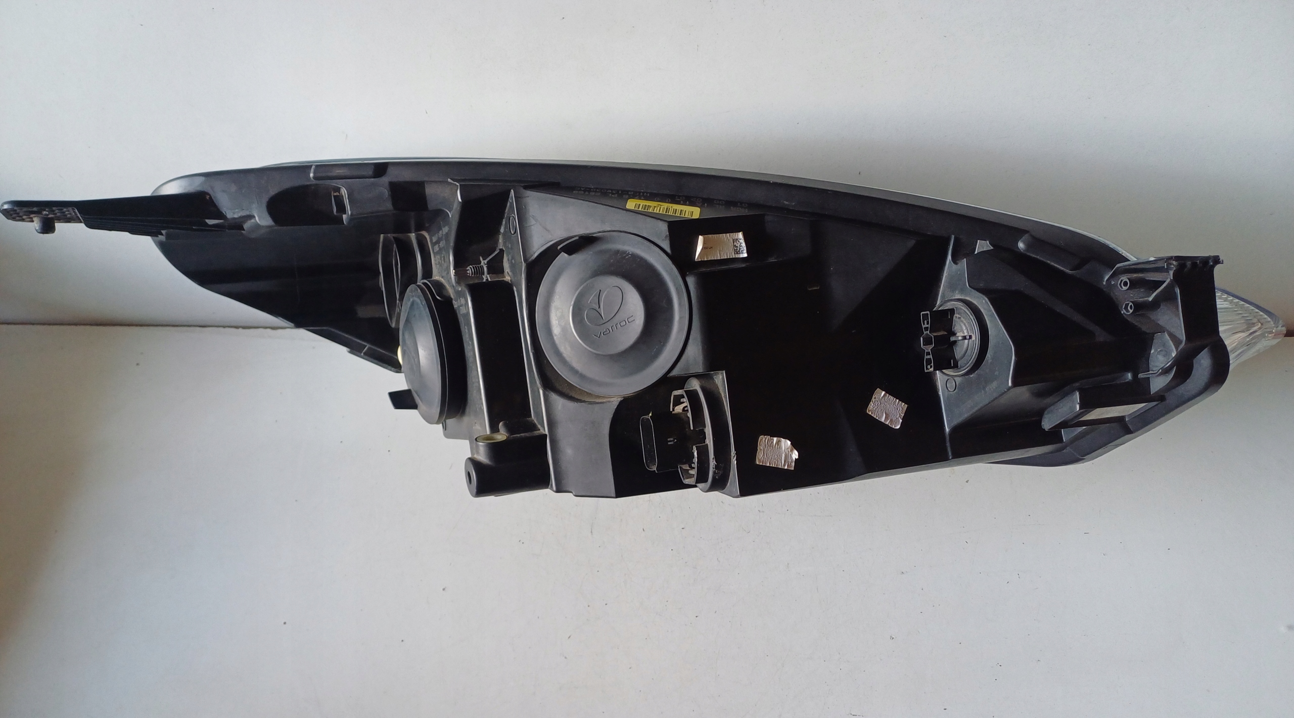 фара левая передняя FORD Fiesta MK8 H1BB-13W030-CE