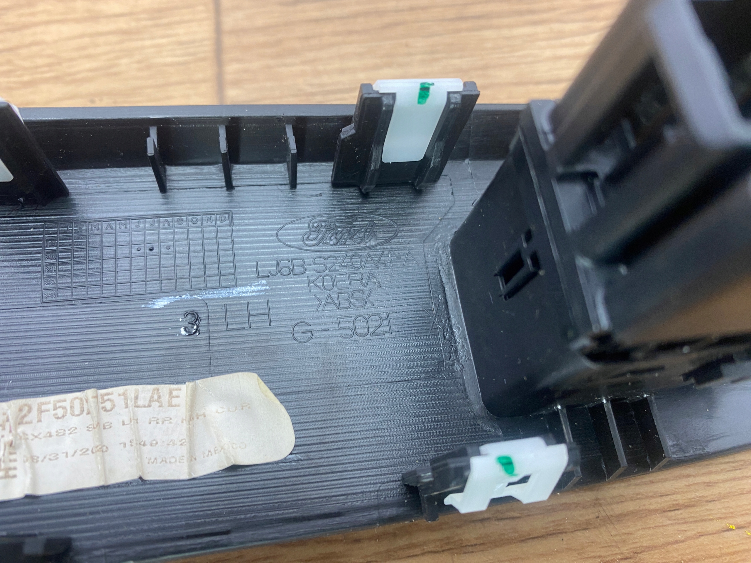 switch button of the window Escape Kuga MK3 2020+ USA