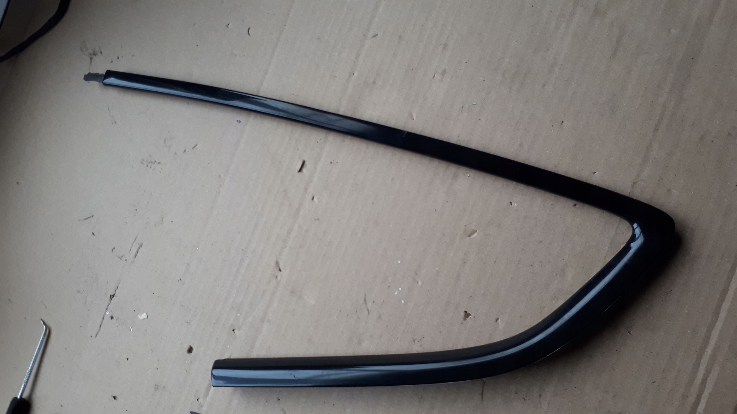 A5 8T LIFT moulding windows left rear part BLACK SPORTBACK