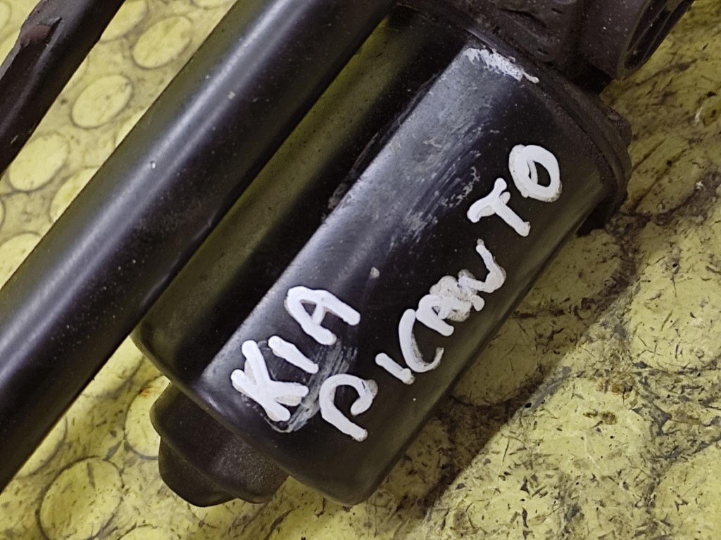 KIA PICANTO wiper mechanism front