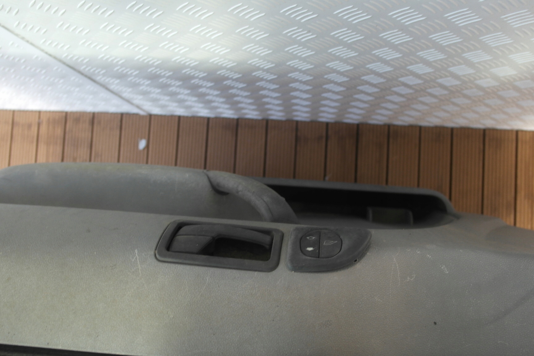 FORD TRANSIT CONNECT MK1 02-13 door front right front BIALE original