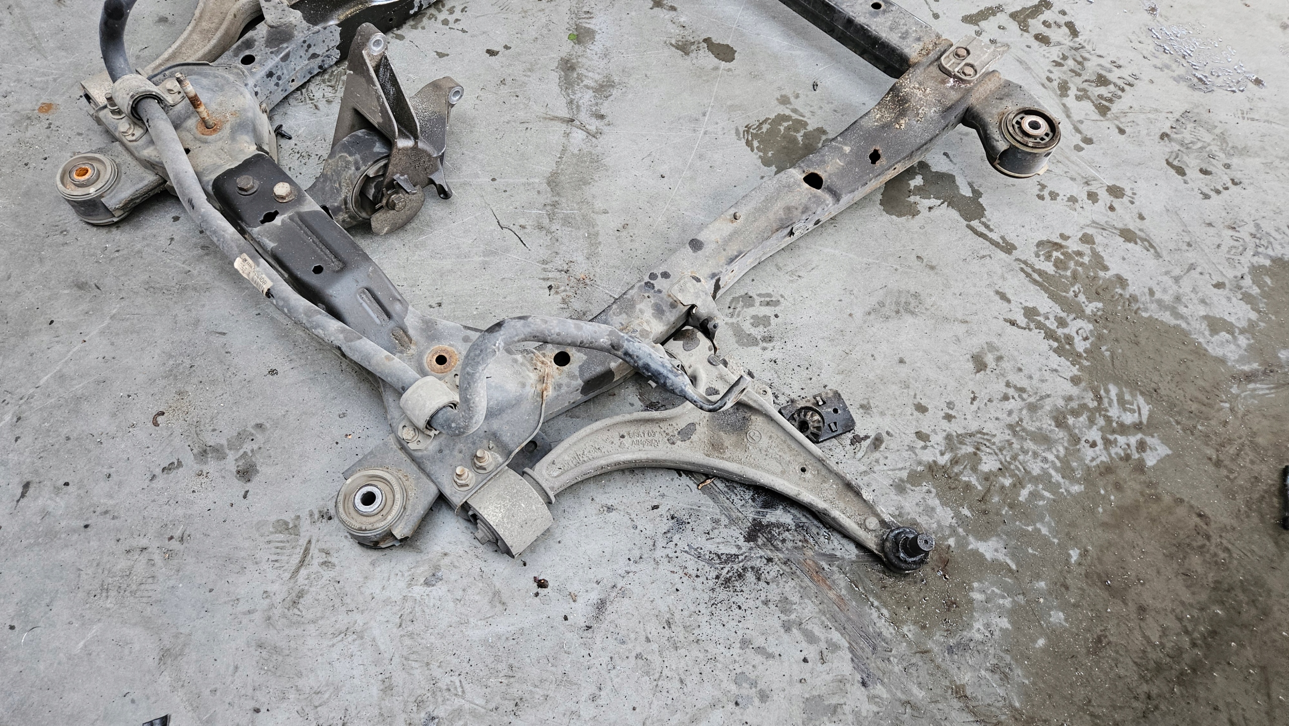 axle beam subframe front Opel Astra J przedlift