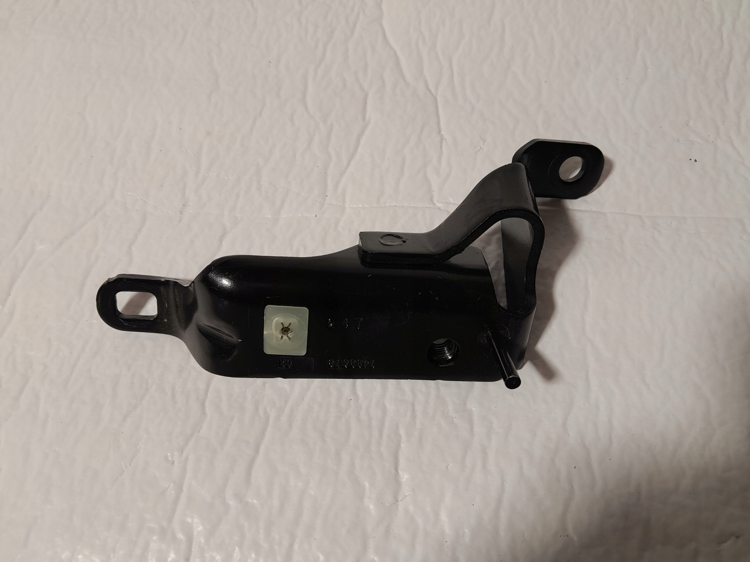 BMW X7 G07 console mounting supports 7488678