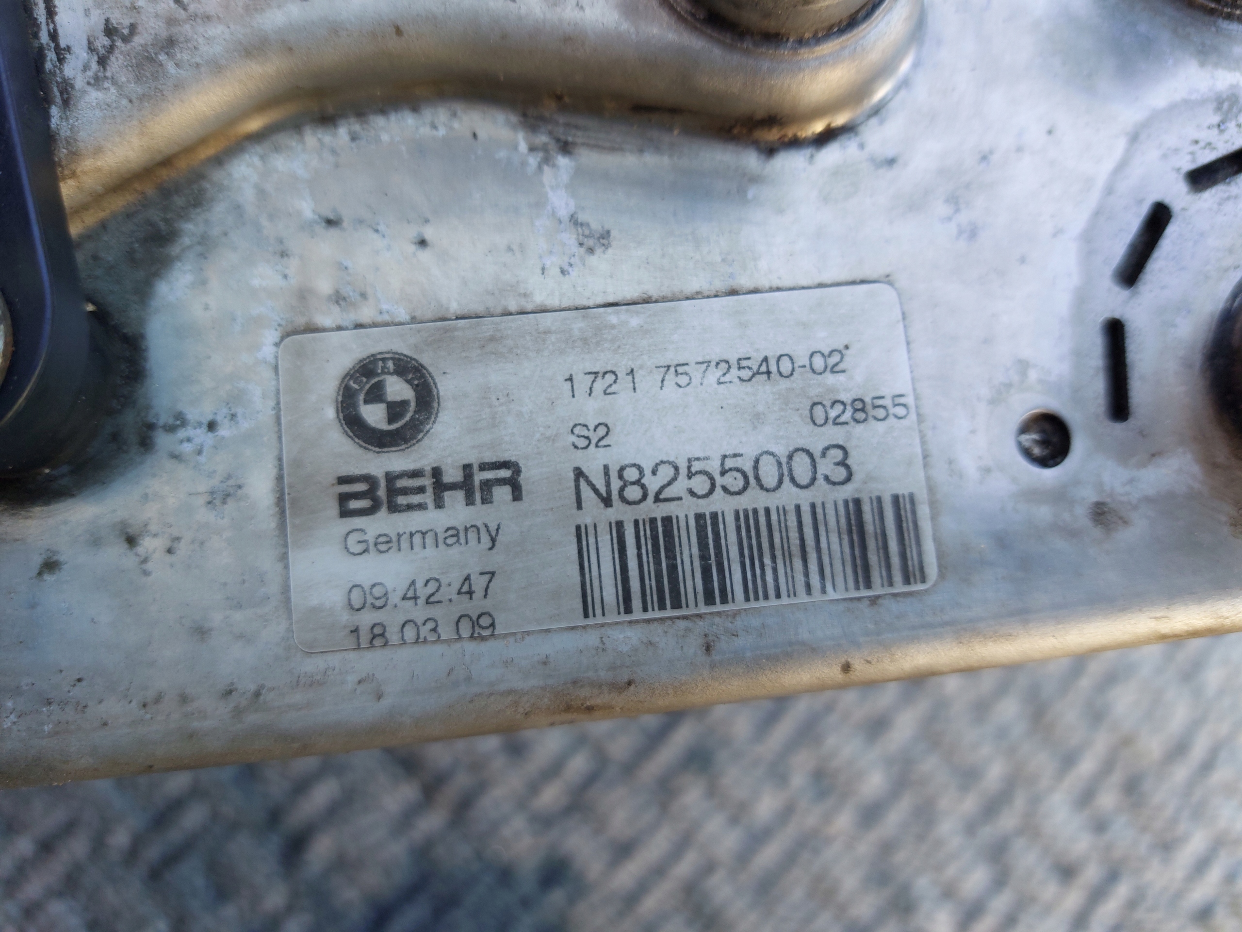 olaj hütö BMW F01 7572540