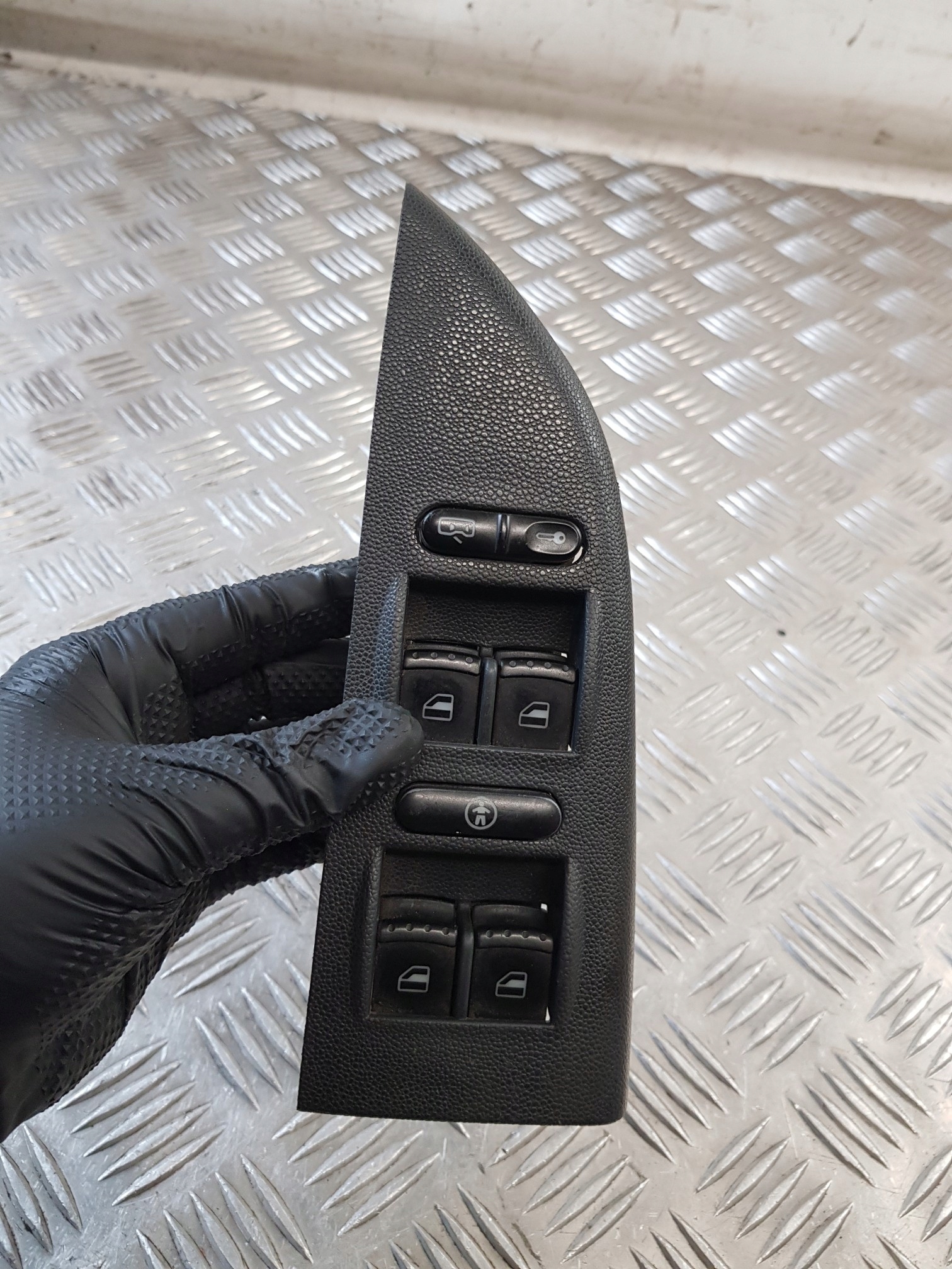 switch window control switch 1J4959857A SKODA FABIA and 02R