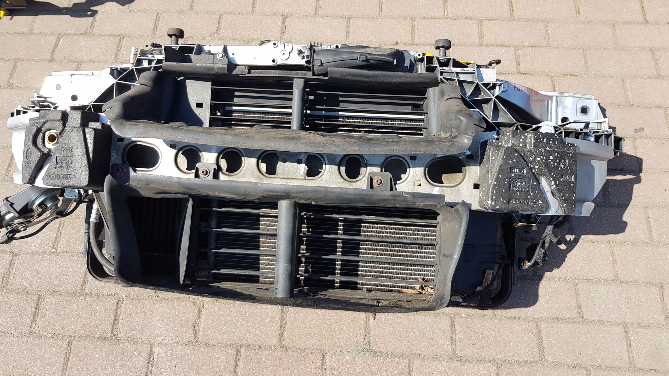PAS PRZEDNI KOMPLETNY FORD FOCUS MK3 1.0 ECOBOOST