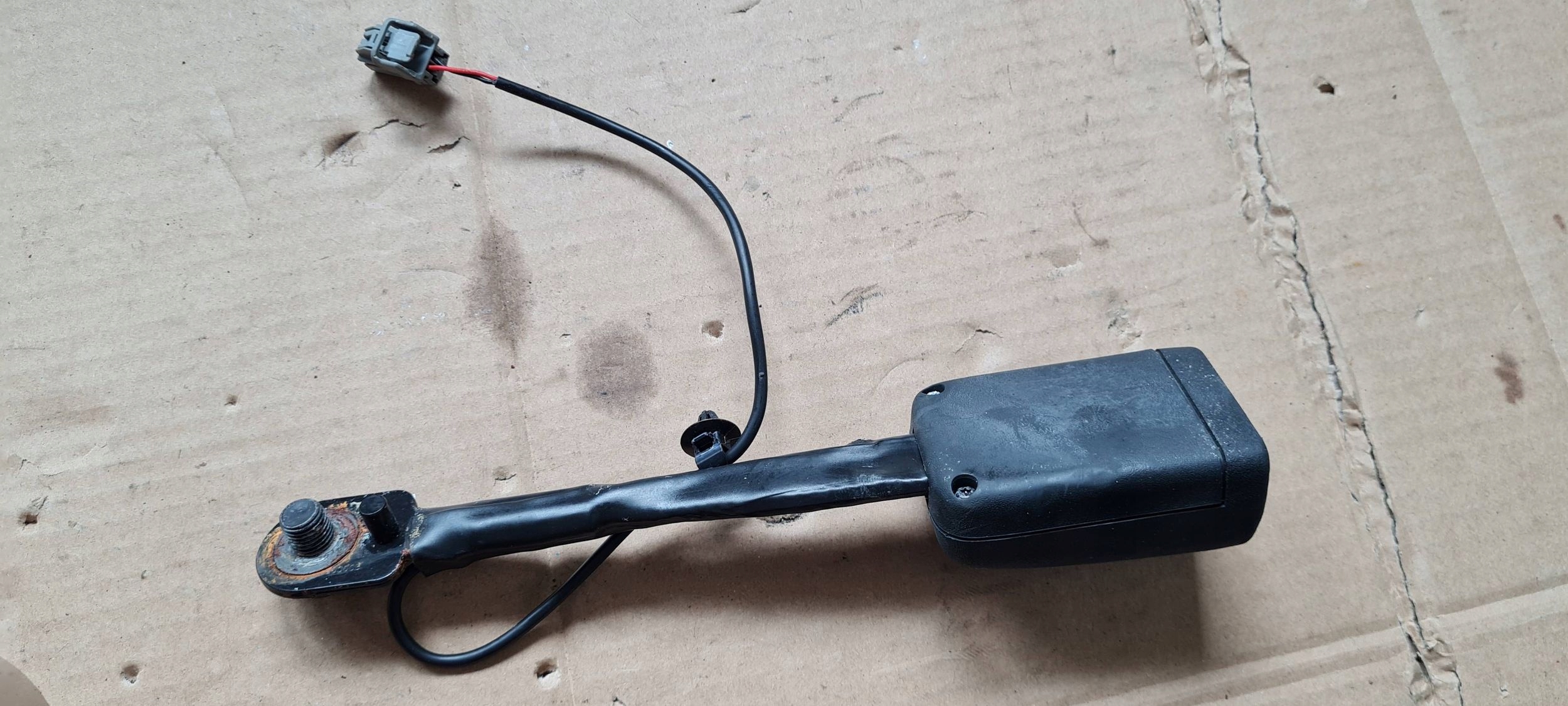 Chrysler Pacifica 2022 ZAPINKA KLAMRA supports safety right front