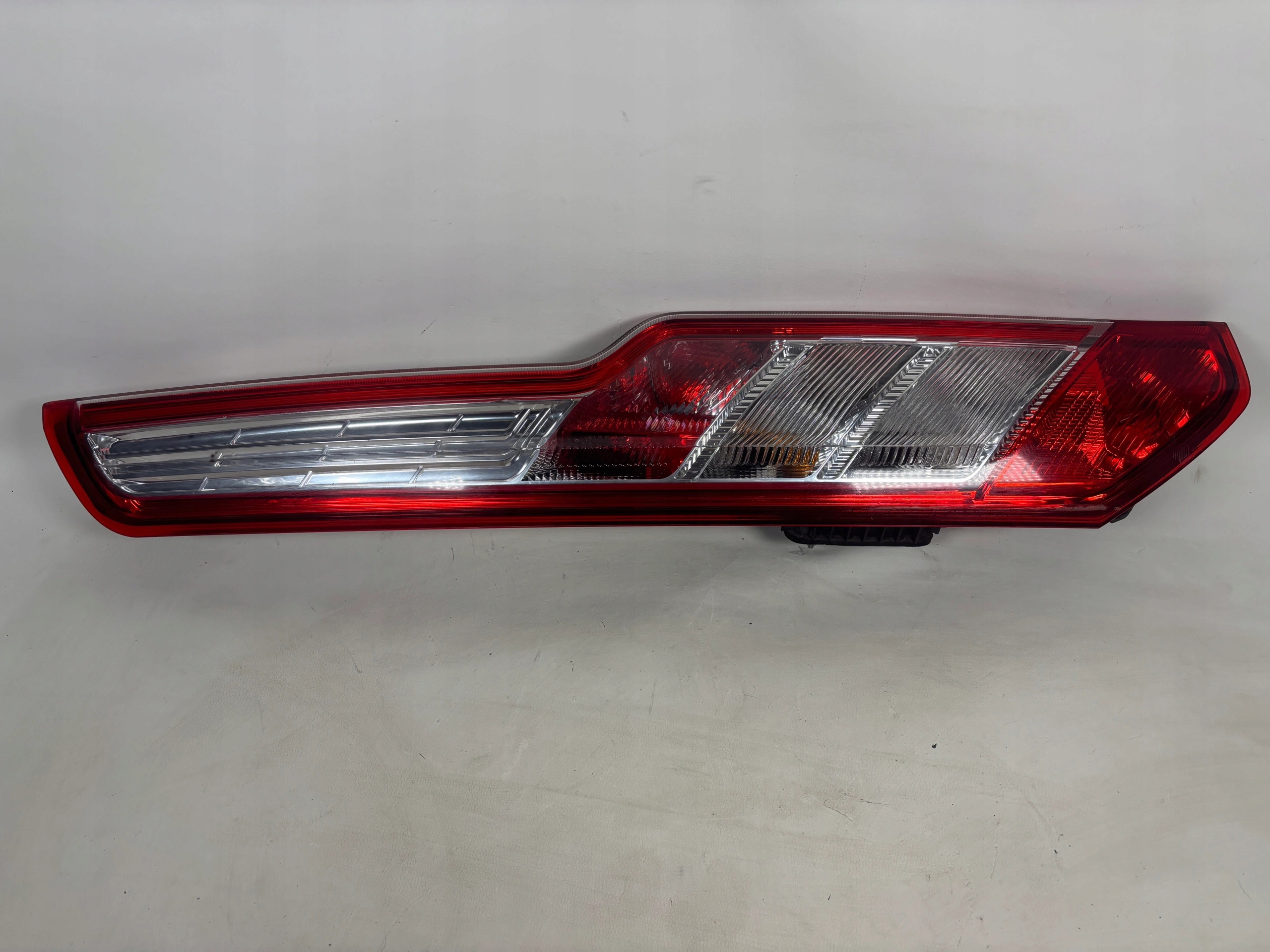 Ford Turneo Custom BK2113405AB light rear part right rear