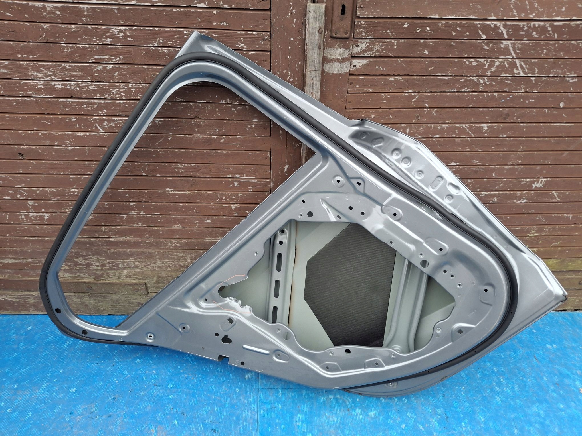 door left rear. BMW 1 F40 2019R->