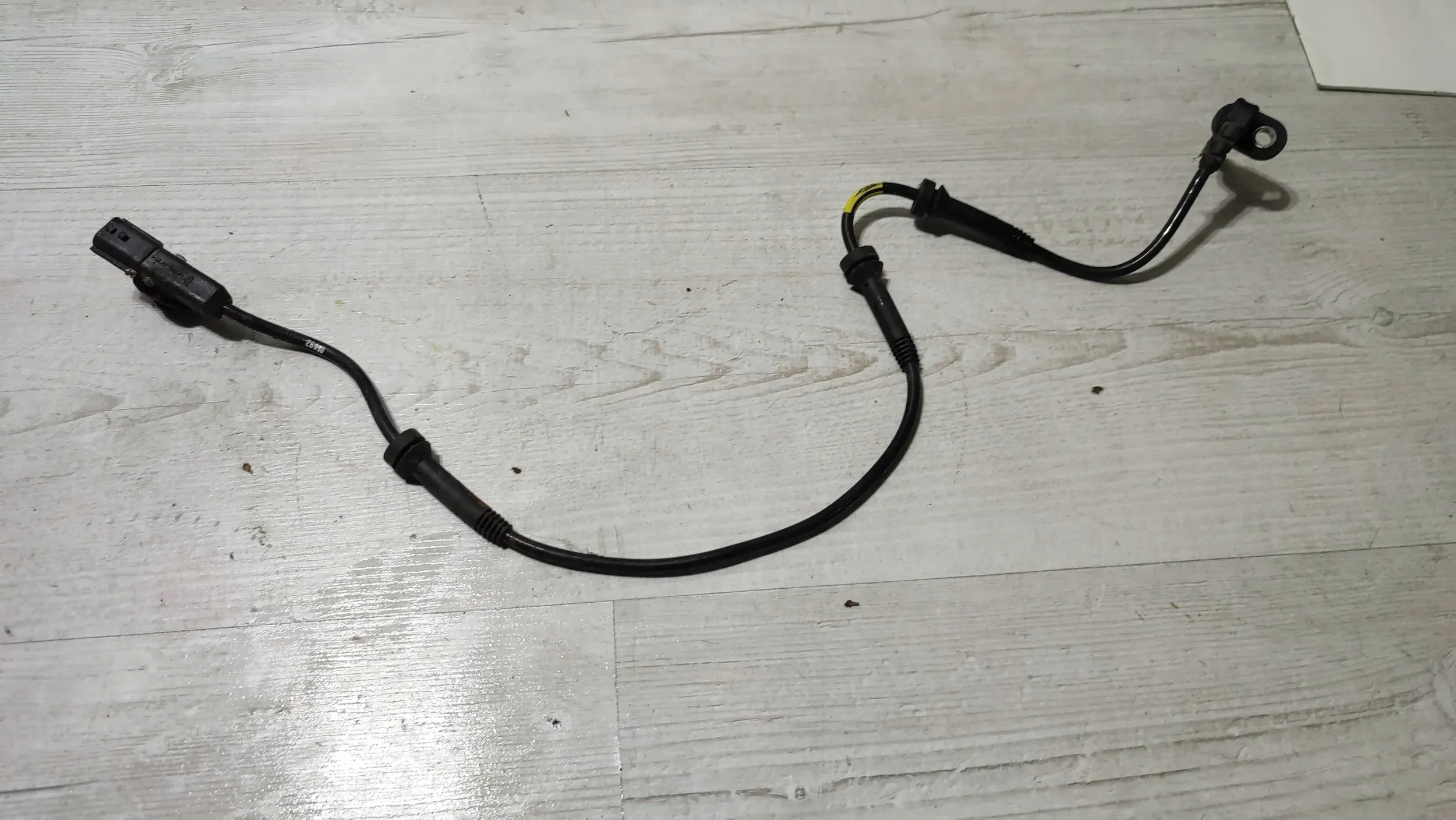 Dacia Logan II 2019r front side right sensor ABS