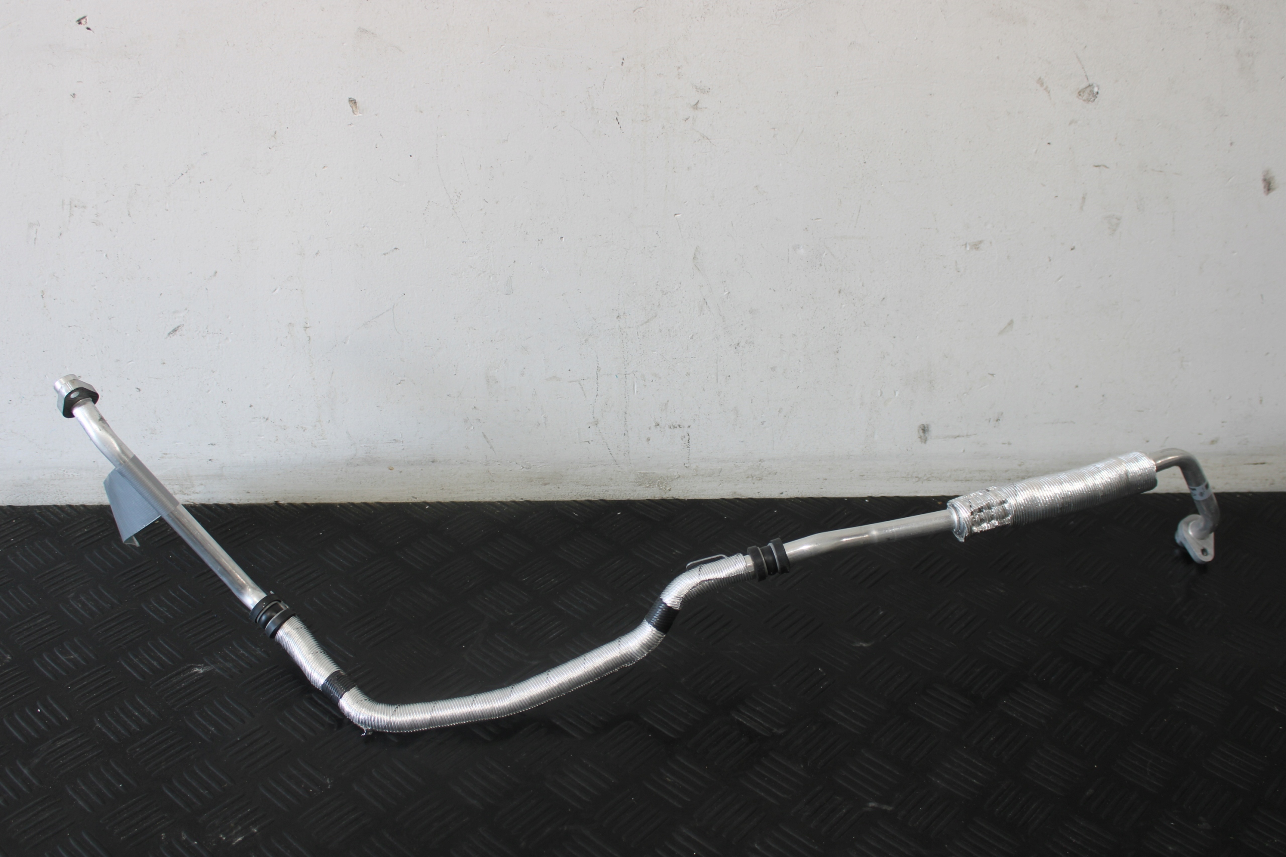 hadice vedení klimatizaci RENAULT AUSTRAL 924542879R