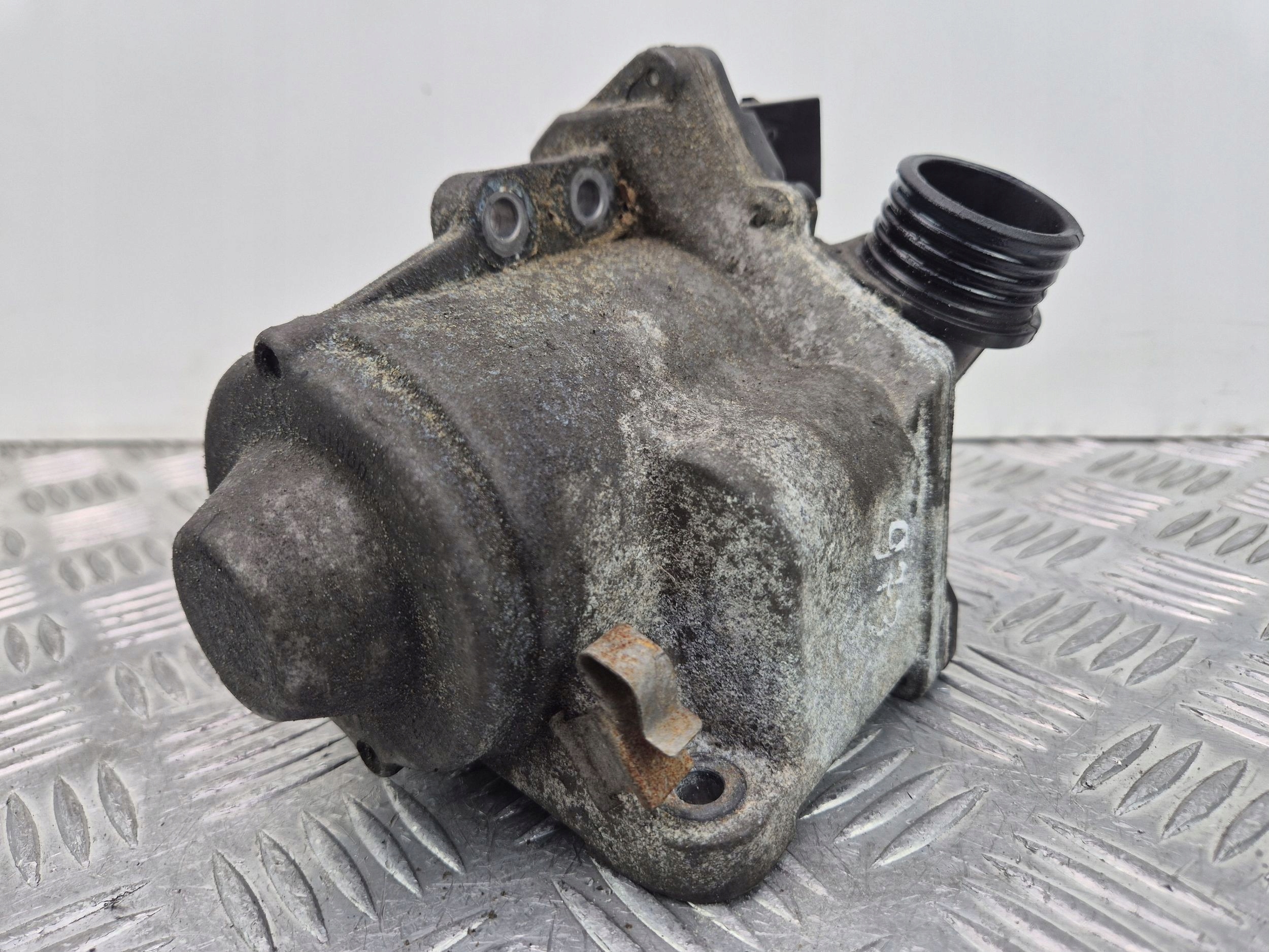 BMW 3 E90 335i water pump 7632426 N55B30A