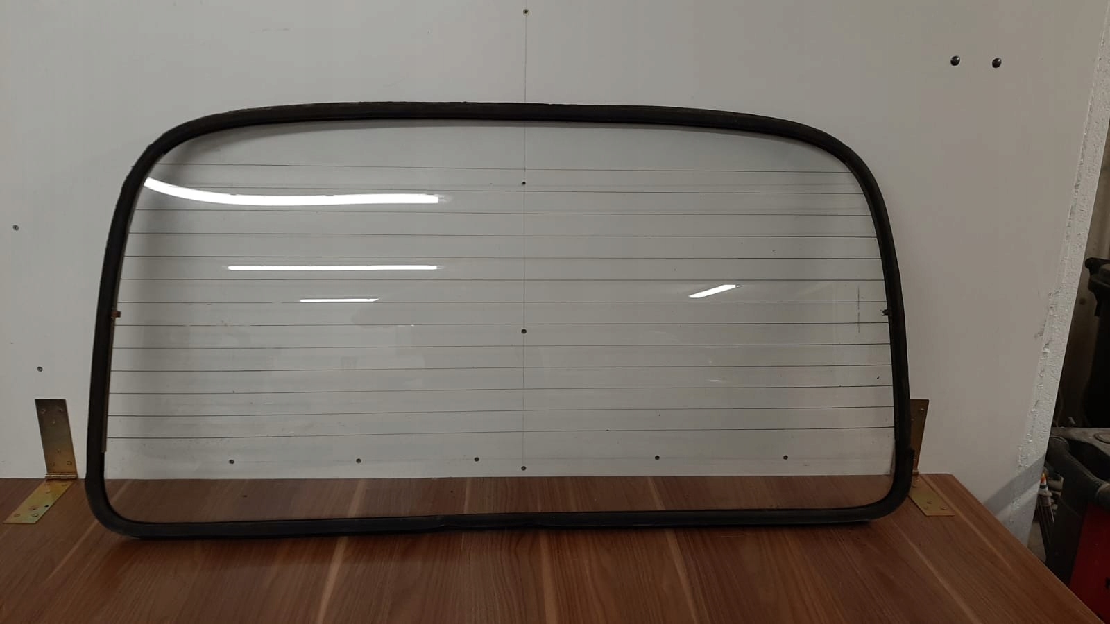 Opel kadett B 1972 купе заднє скло