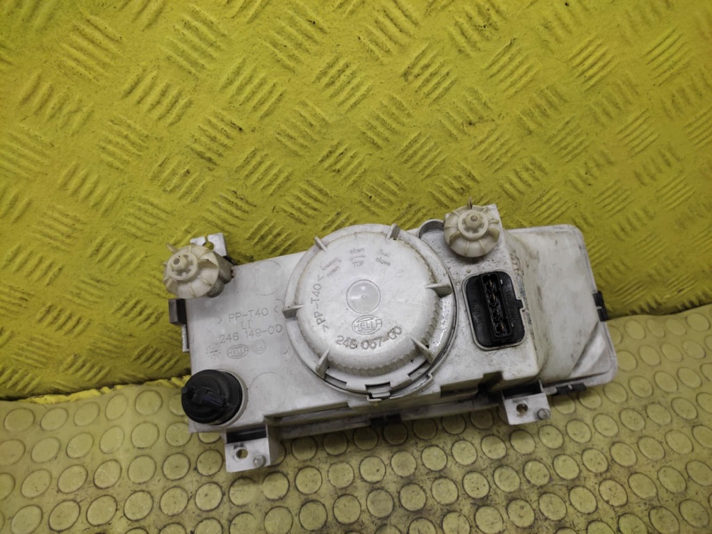 SKODA FELICIA REFLEKTOR light left front 24614900