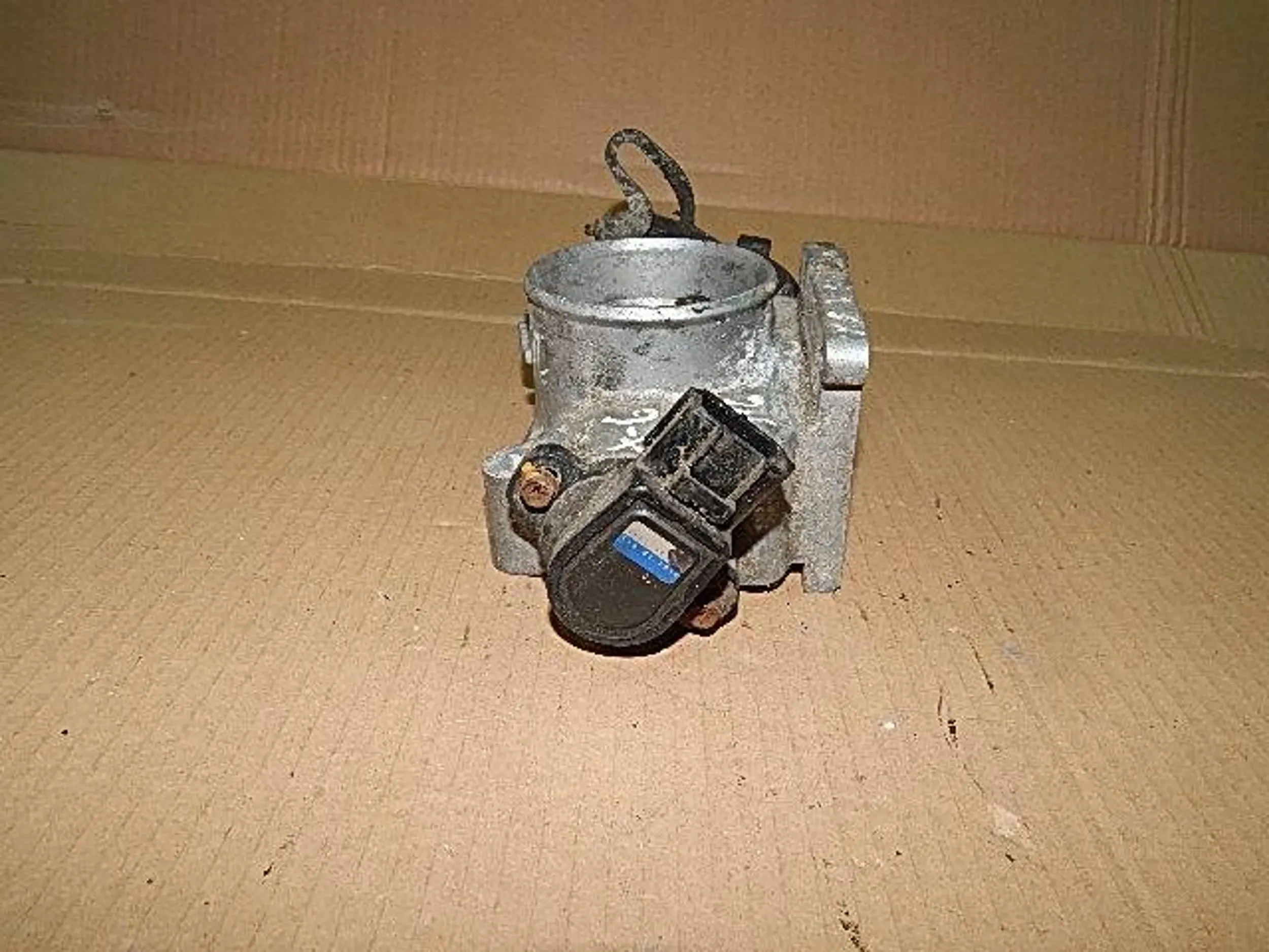 ДРОССЕЛЬНАЯ ЗАСЛОНКА mazda XEDOS 6 2.0 V6 92-99