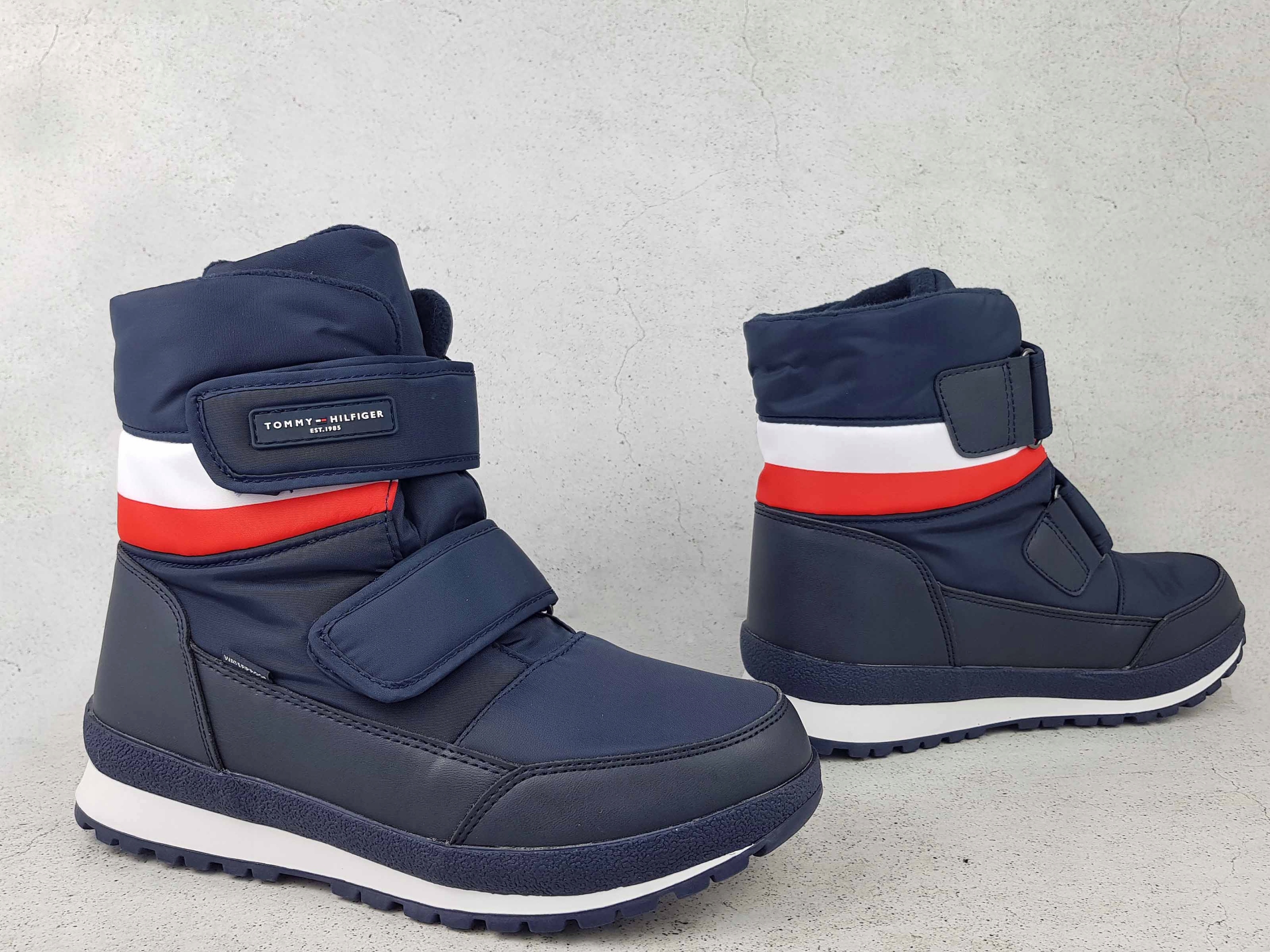 TOMMY HILFIGER ŚNIEGOWCE BUTY DAMSKIE OCIEPLANE Materiał zewnętrzny tkanina