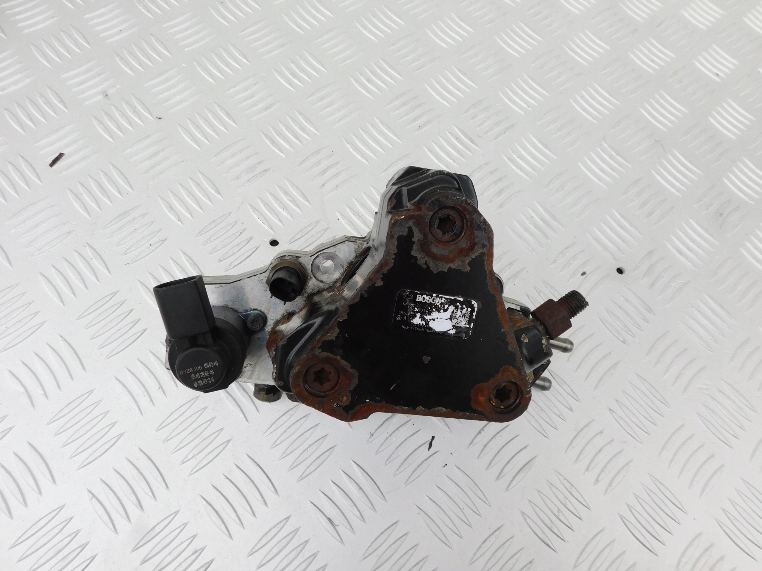 Mercedes Sprinter 906 2.2 cdi 646 Pompe à carburant à pression Original