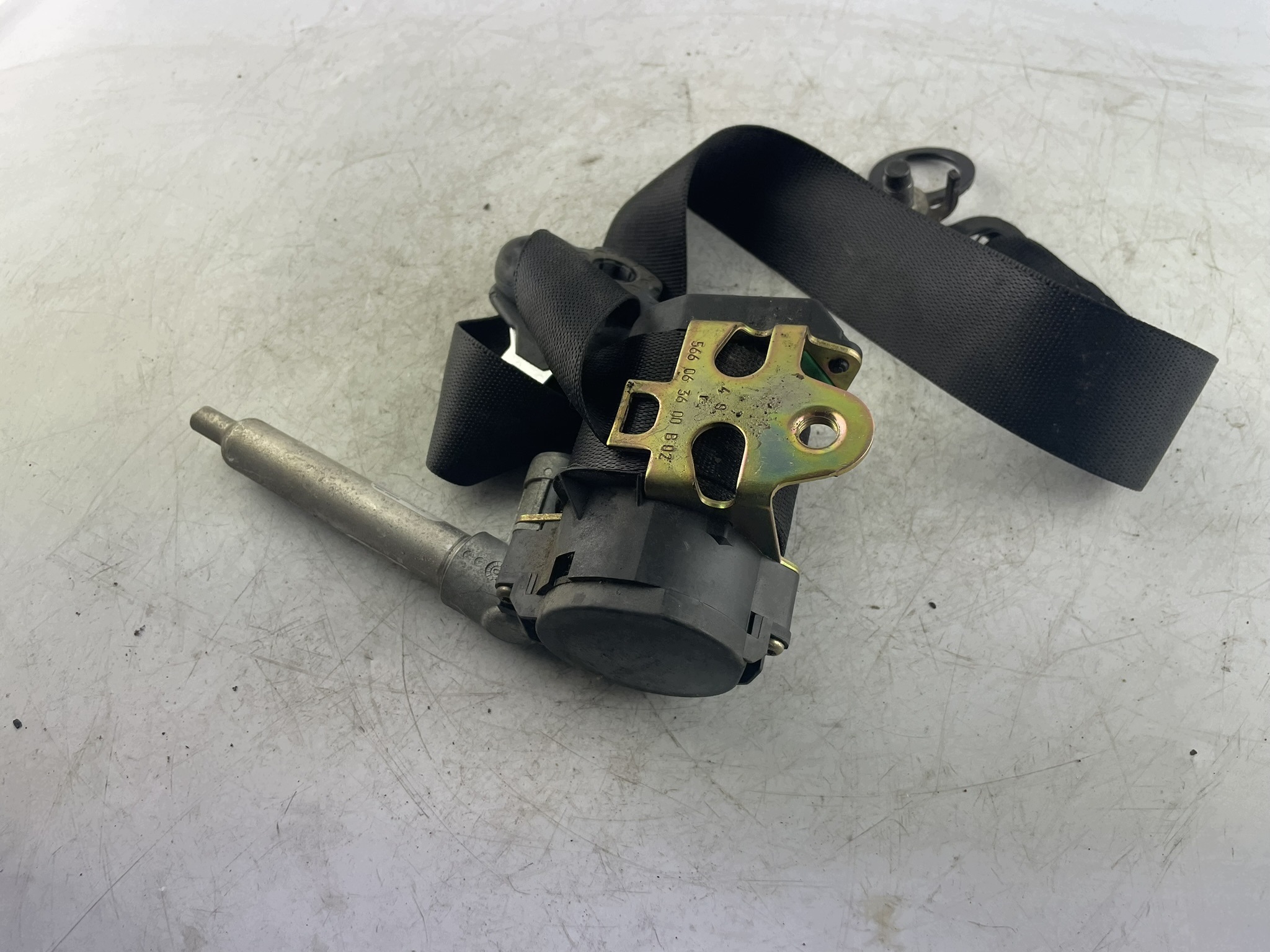 seat belt front 566 06 36 00 B02 Mercedes class A W168