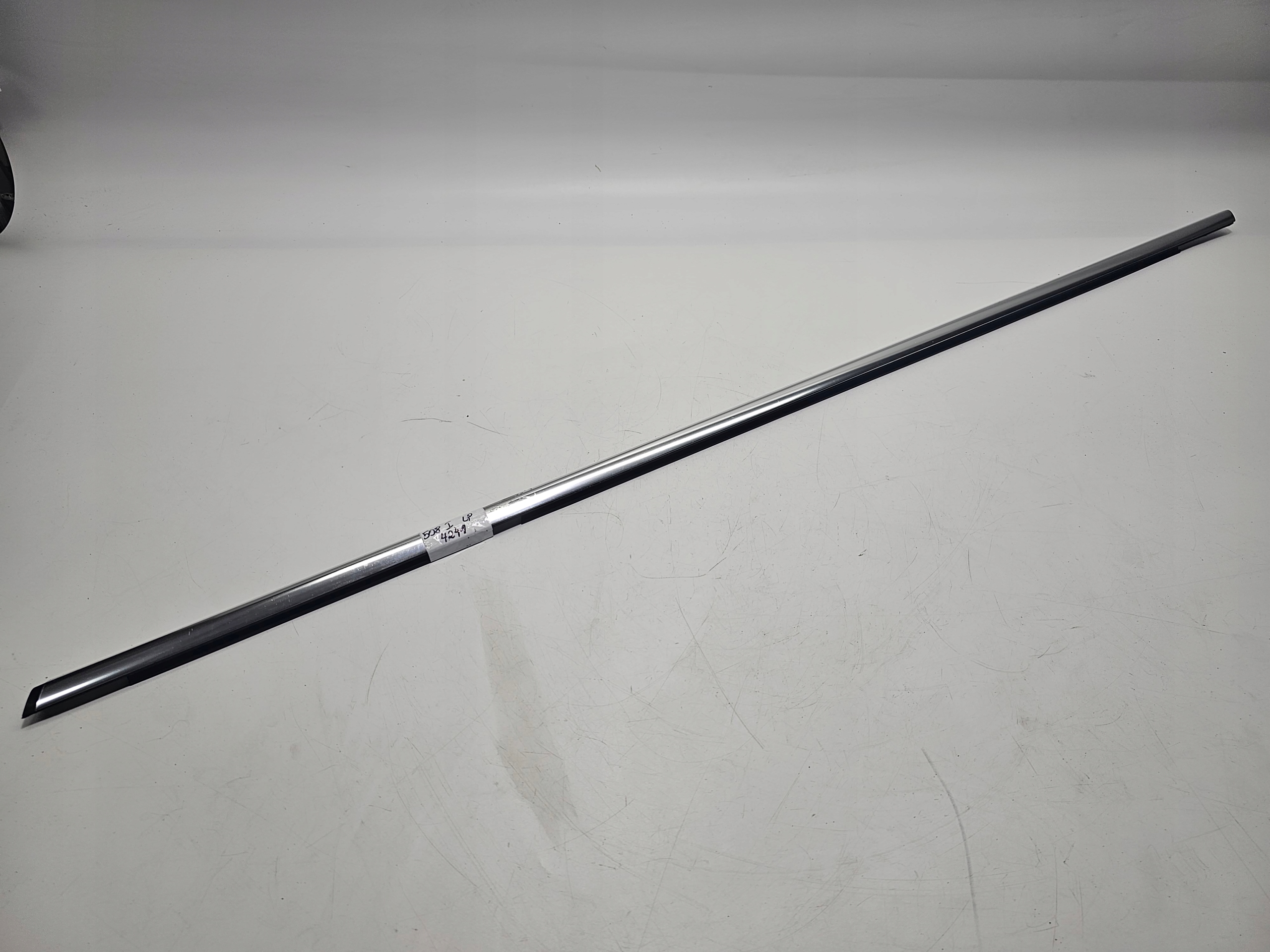 LISTWA ZGARNIAJĄCA LEWY PRZÓD PEUGEOT 508 I #4241