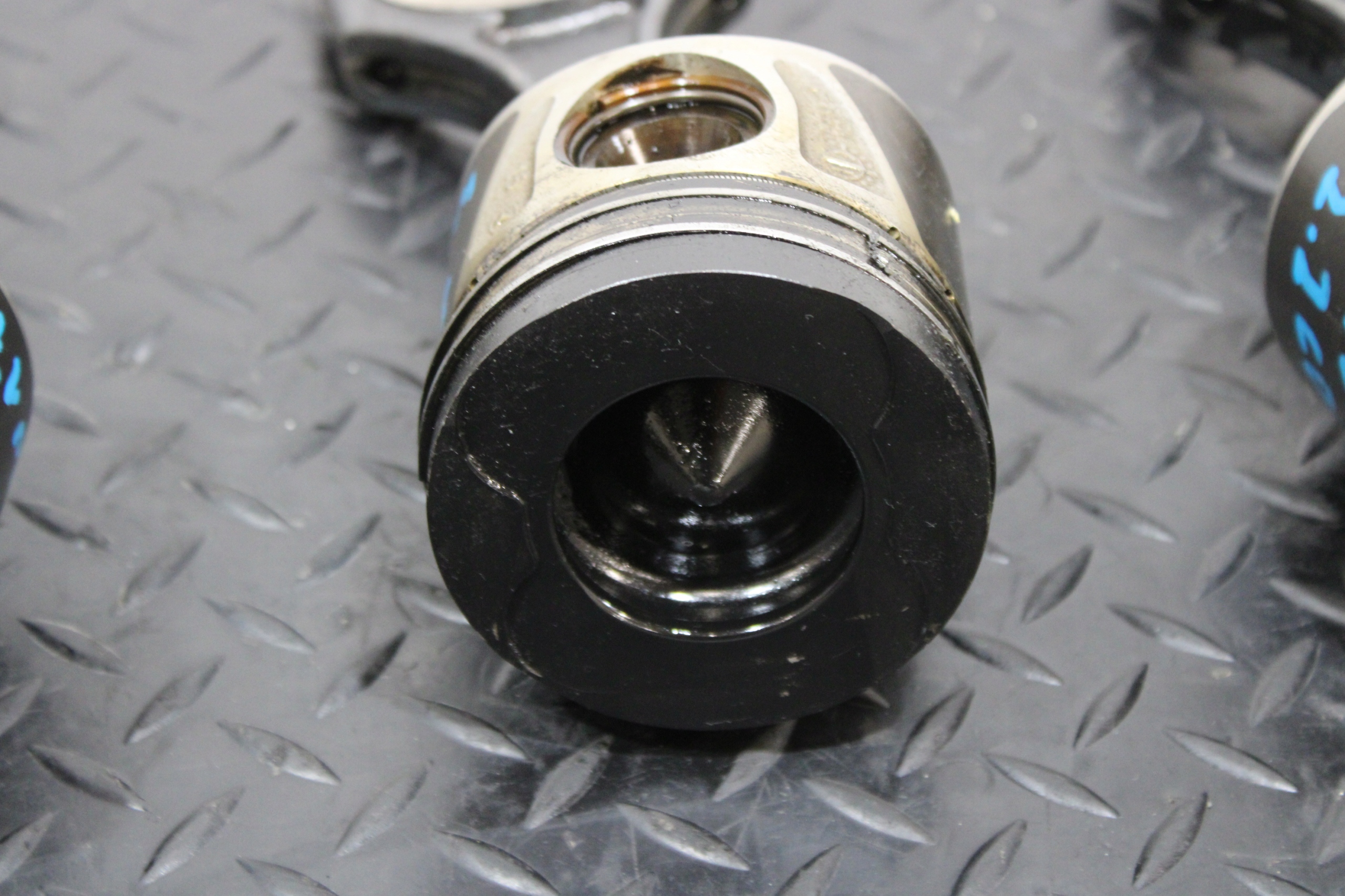 piston pistons A-KLASA W176 LIFT 2,2 CDI 65100