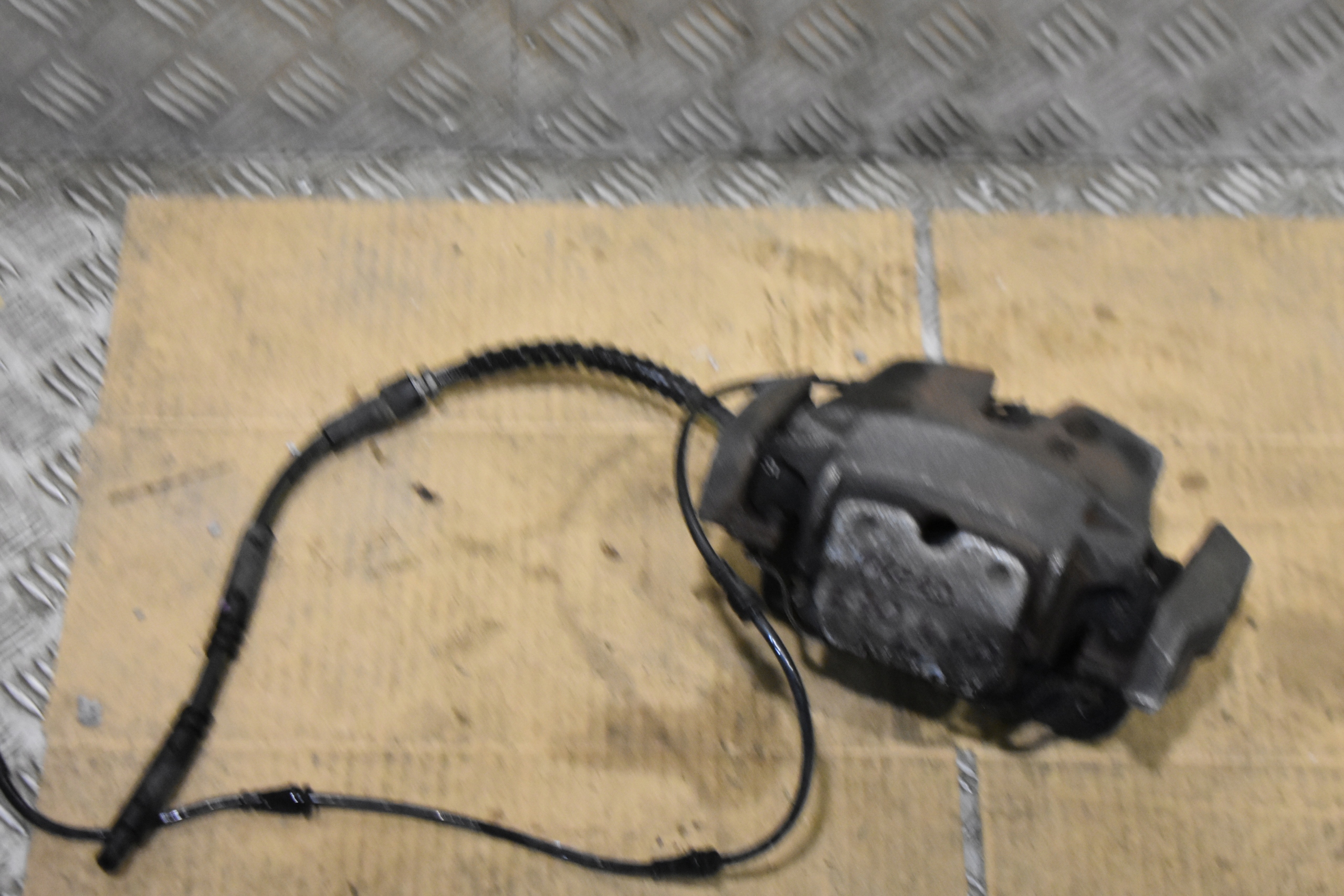 caliper brake left front BMW E70 E71 F15 F16 60/30 1