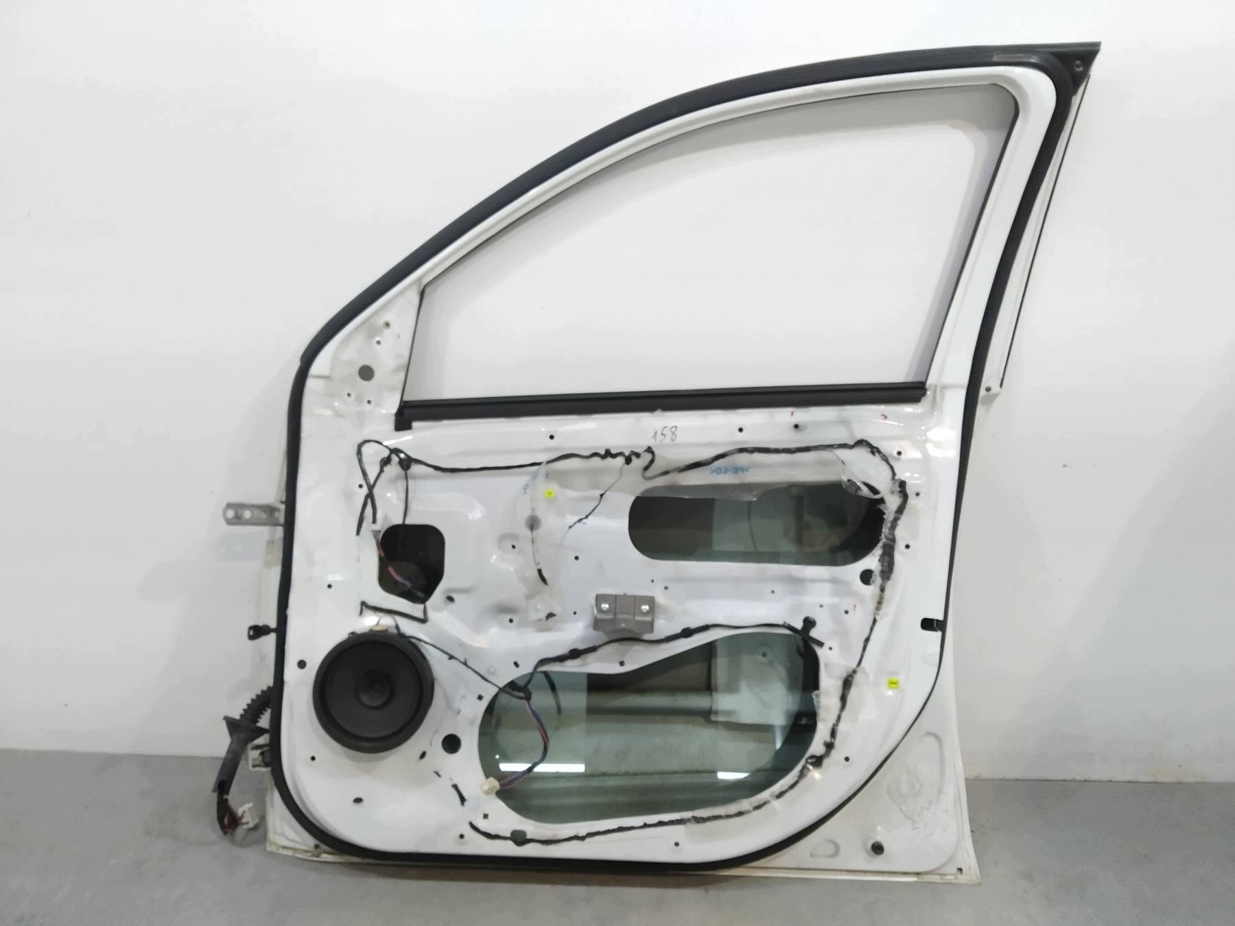 door right front KCZ Peugeot 4007 and (2007-2012)
