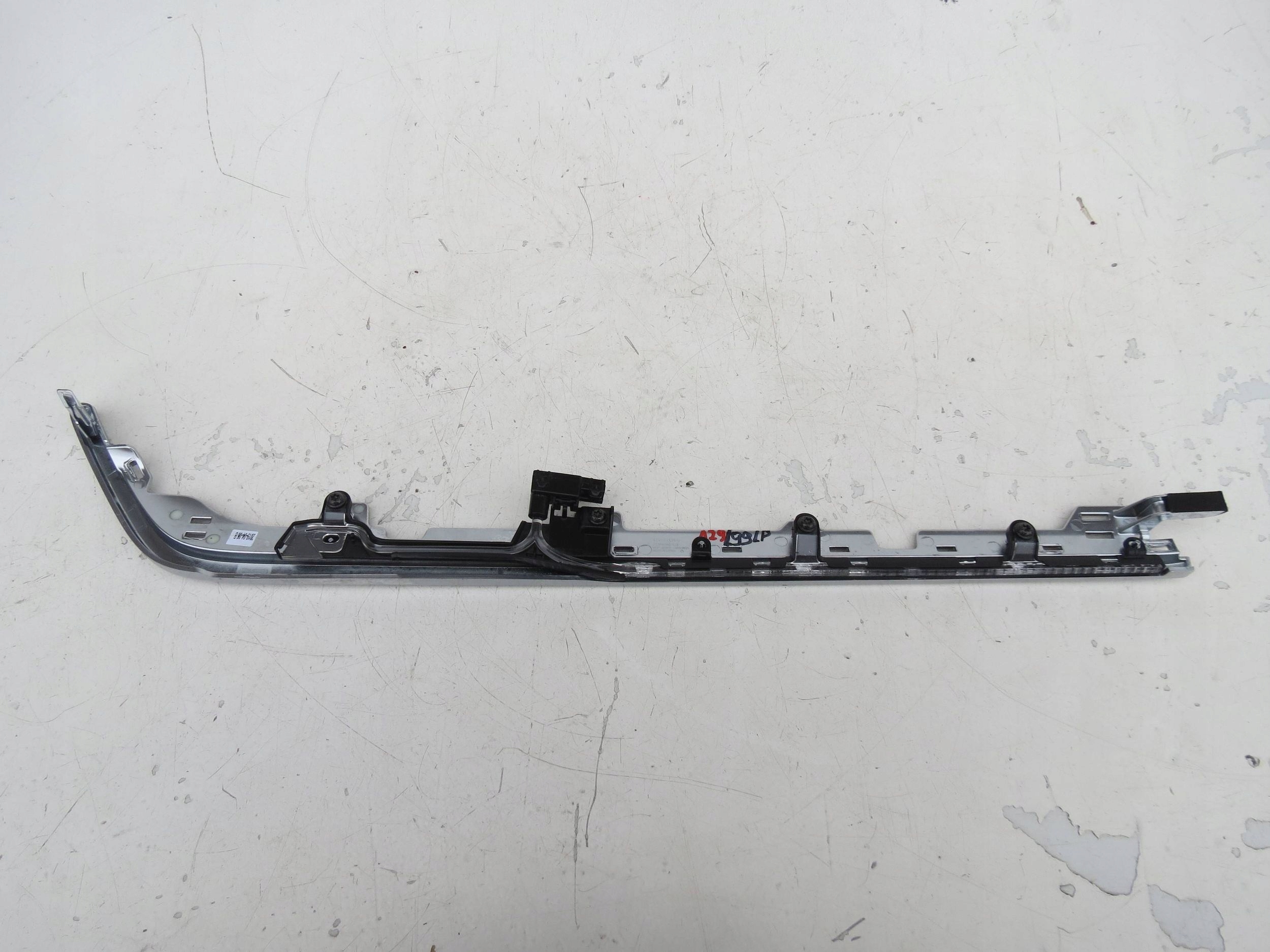 moulding OZBOBNA left front VOLVO S90 II 2.0 D 190KM 2016-2021R 31393180