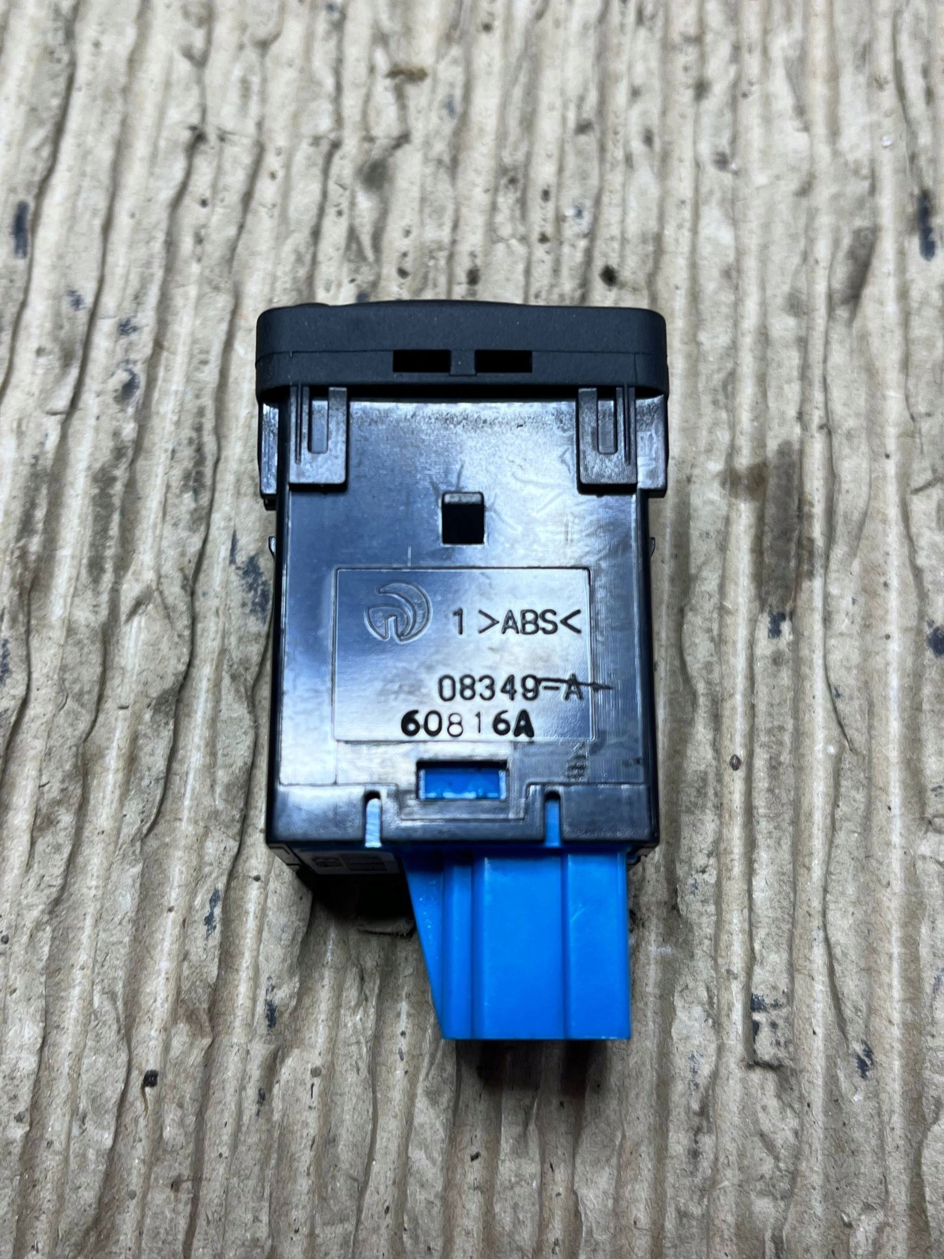 switch button Nissan Qashqai 251534EA0A