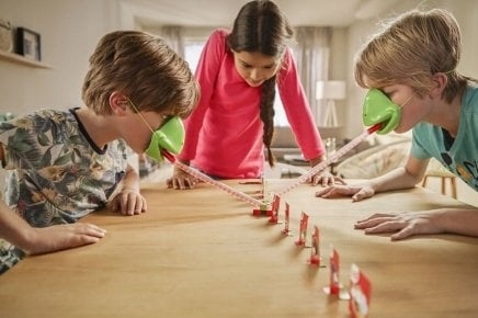 JĘZORKI SZYBCIORKI GRA ZRĘCZNOŚCIOWA JĘZYKI OWADA STRĄĆ KAMELEONEM BĄDŹ Minimalna liczba graczy 5