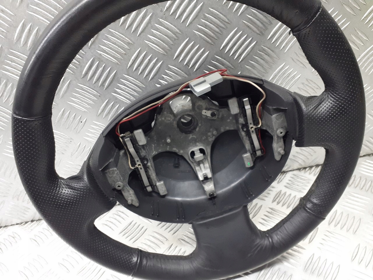 руль renault oe 8 200 106 306 e