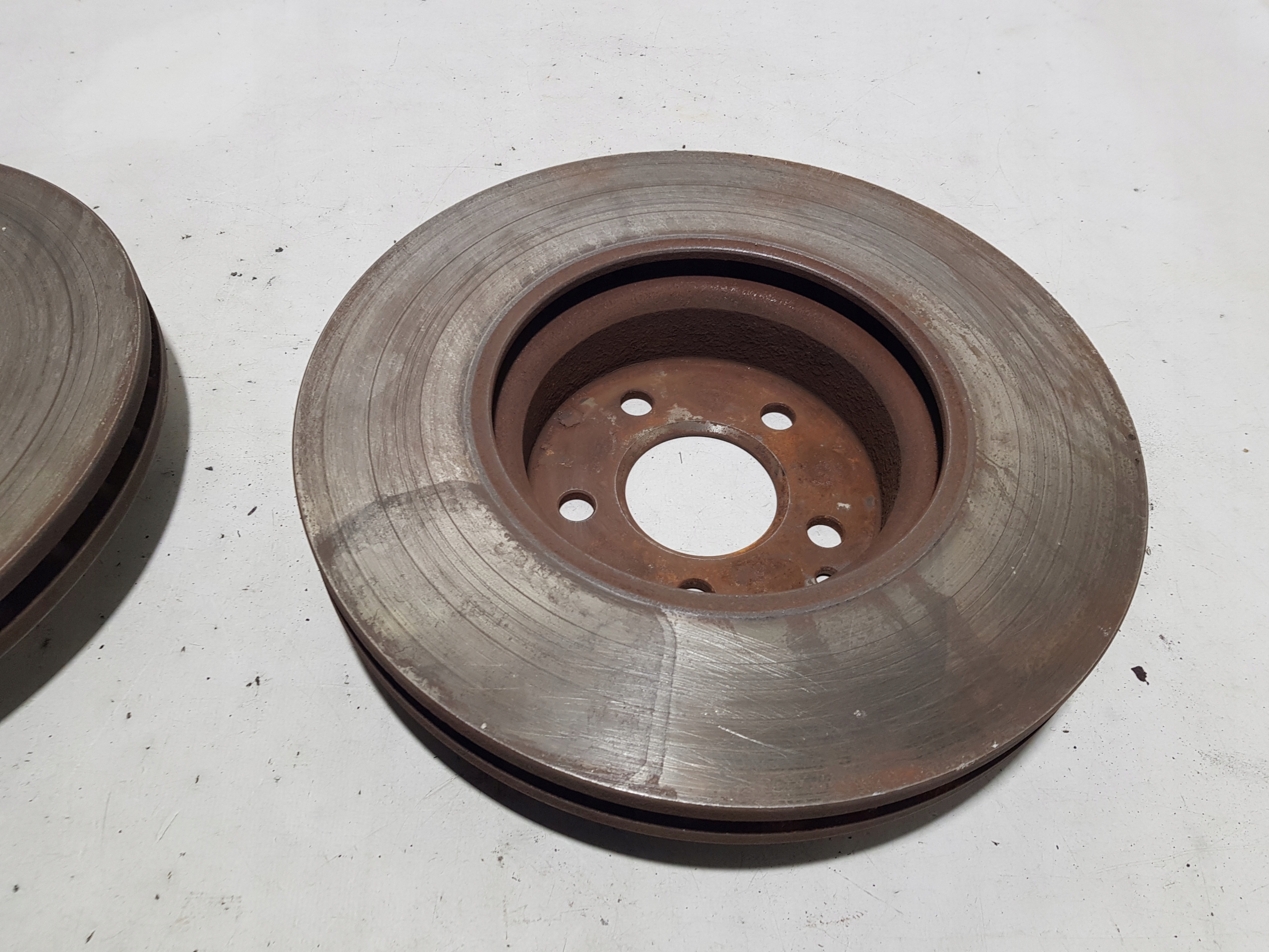discs front front KOMPLET MERCEDES W207 W204