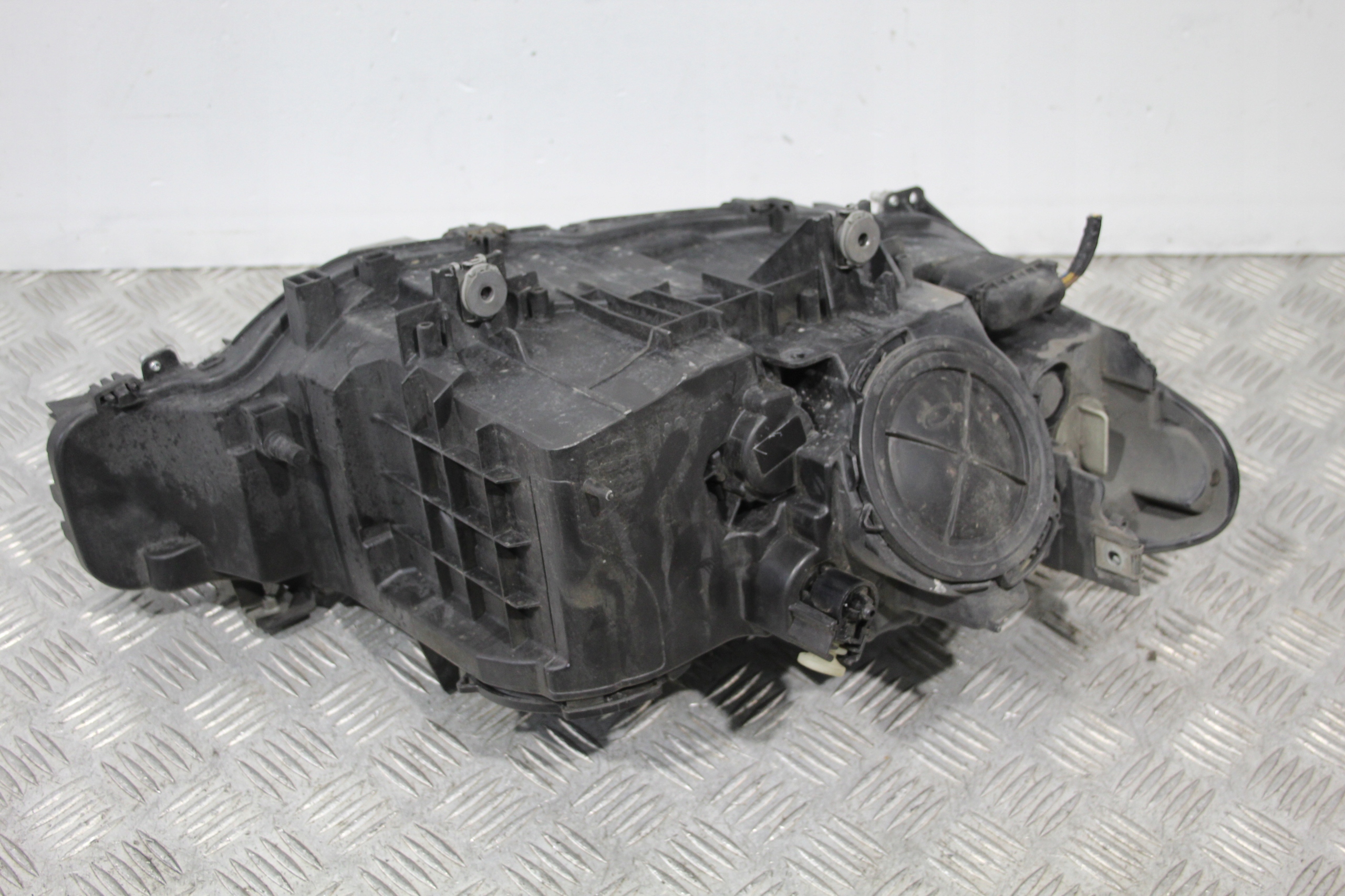 light left front BMW 3 F30 F31 7259523