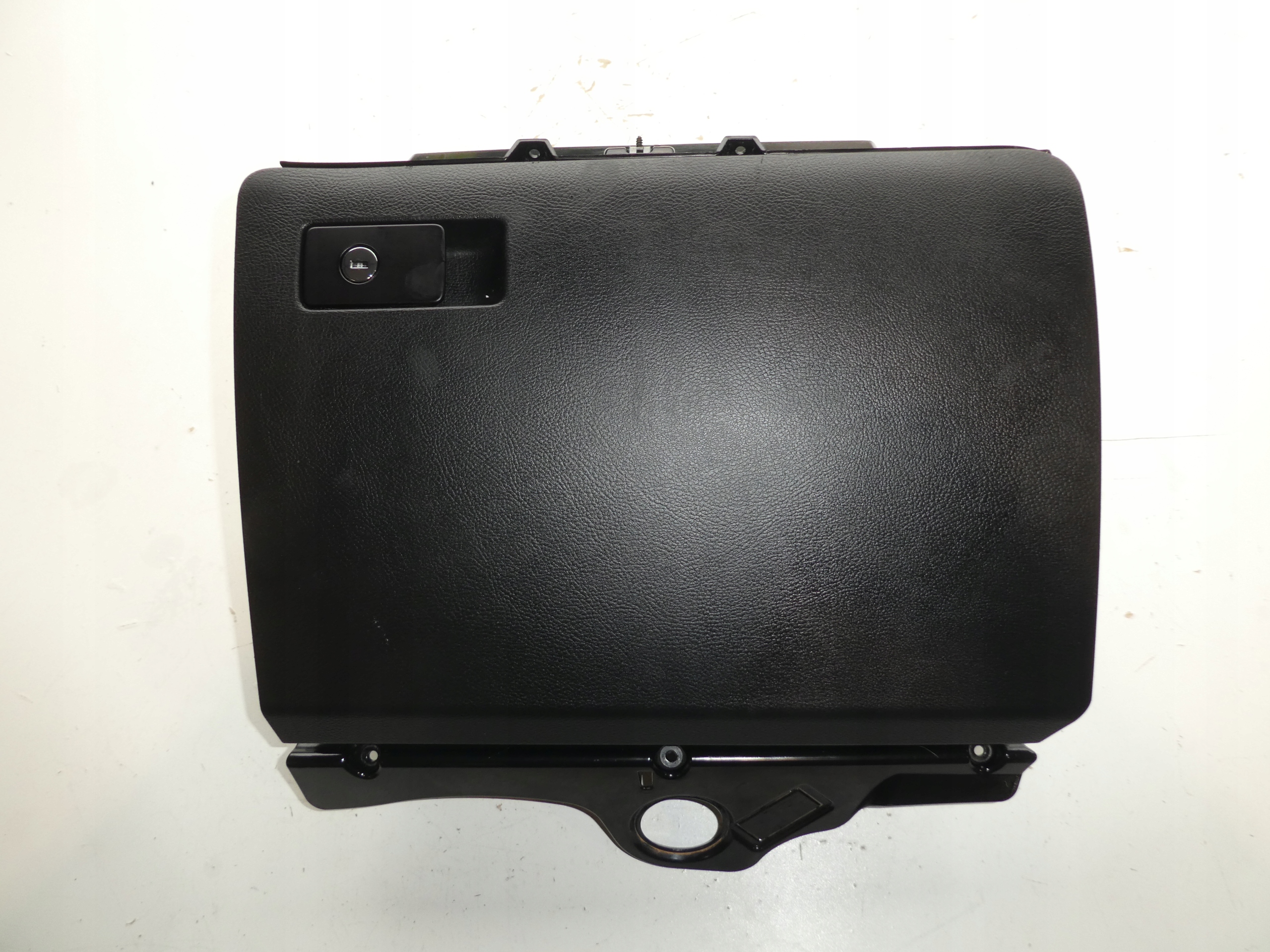VW PASSAT B6 passenger compartment right of the passenger 3C1857114