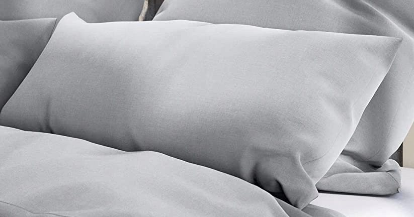 POSZEWKA NA PODUSZKĘ JASNOSZARY/BIAŁY 40 x 80 CM Stan opakowania oryginalne