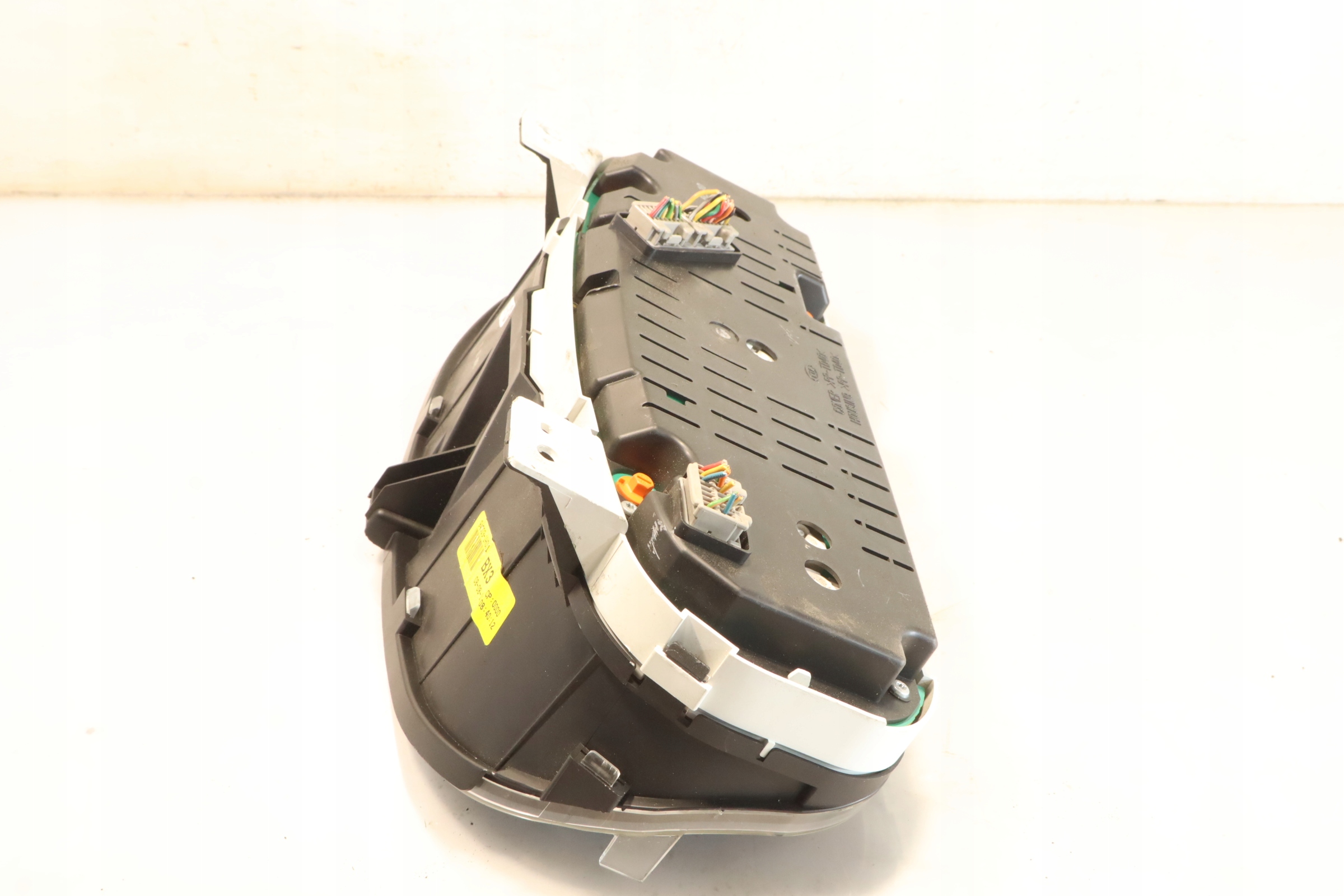 dials KIA CEED and 1.4