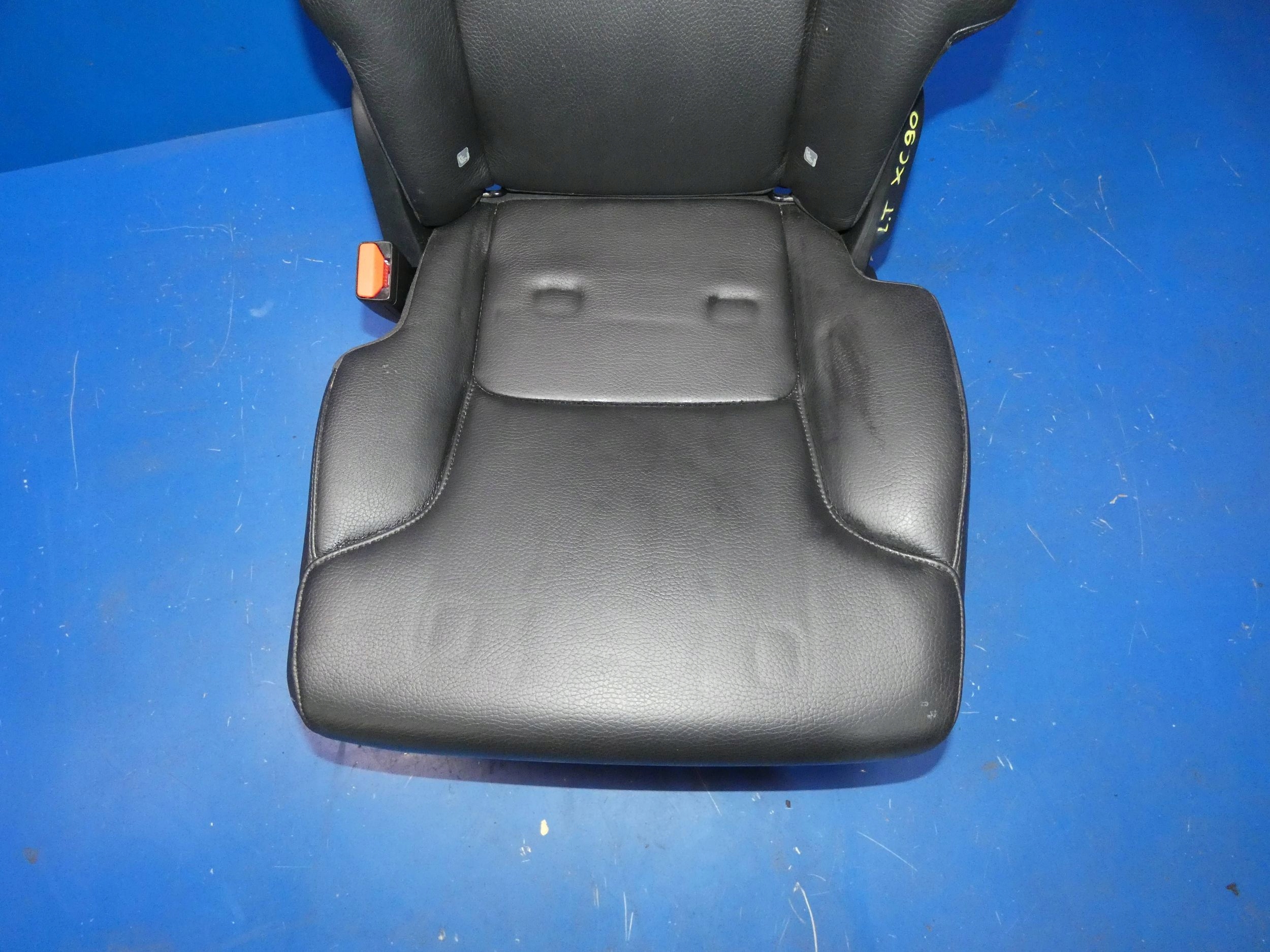 VOLVO XC90 II Sitz 2 RZAD links heck hinten
