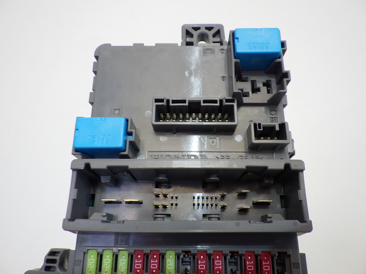 HONDA JAZZ V 5 2022 1.5 HYB PUSZKA BEZPIECZNIKÓW Typ samochodu Samochody osobowe