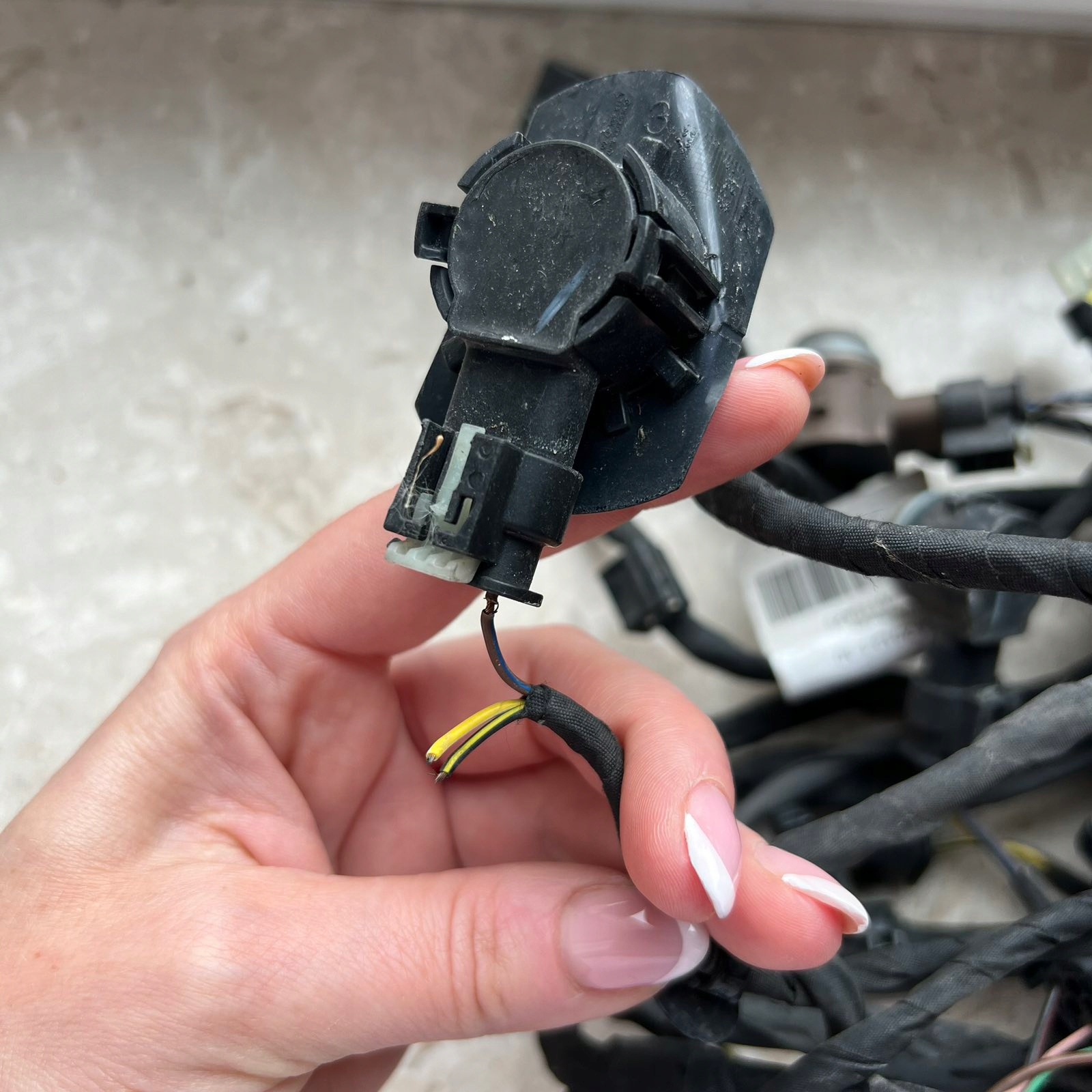 MERCEDES CLA C118 W118 18-21 bundle PDC wiring PDC front A1185404502