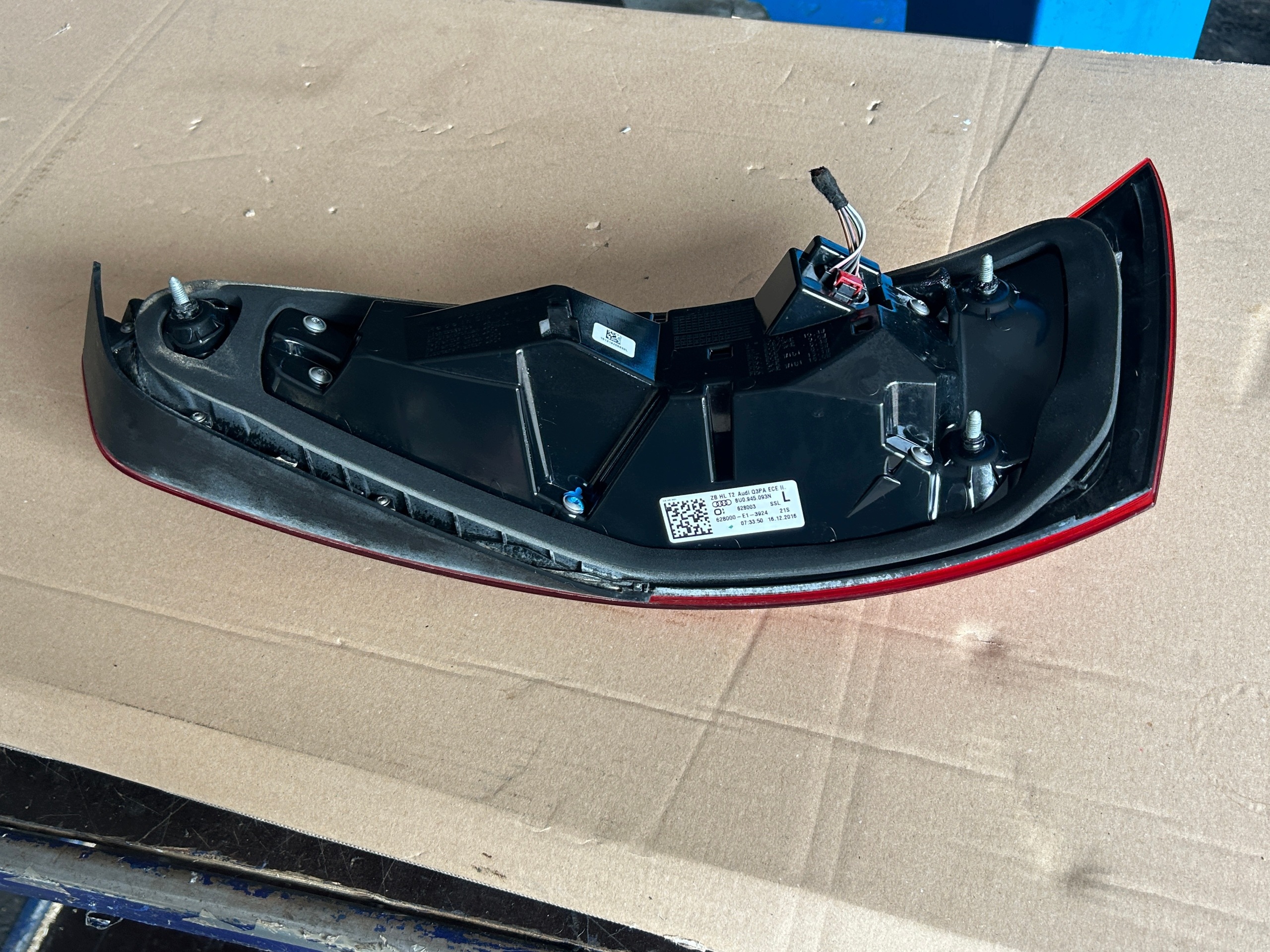AUDI Q3 8U LIFT light rear left LED 8U0945093N