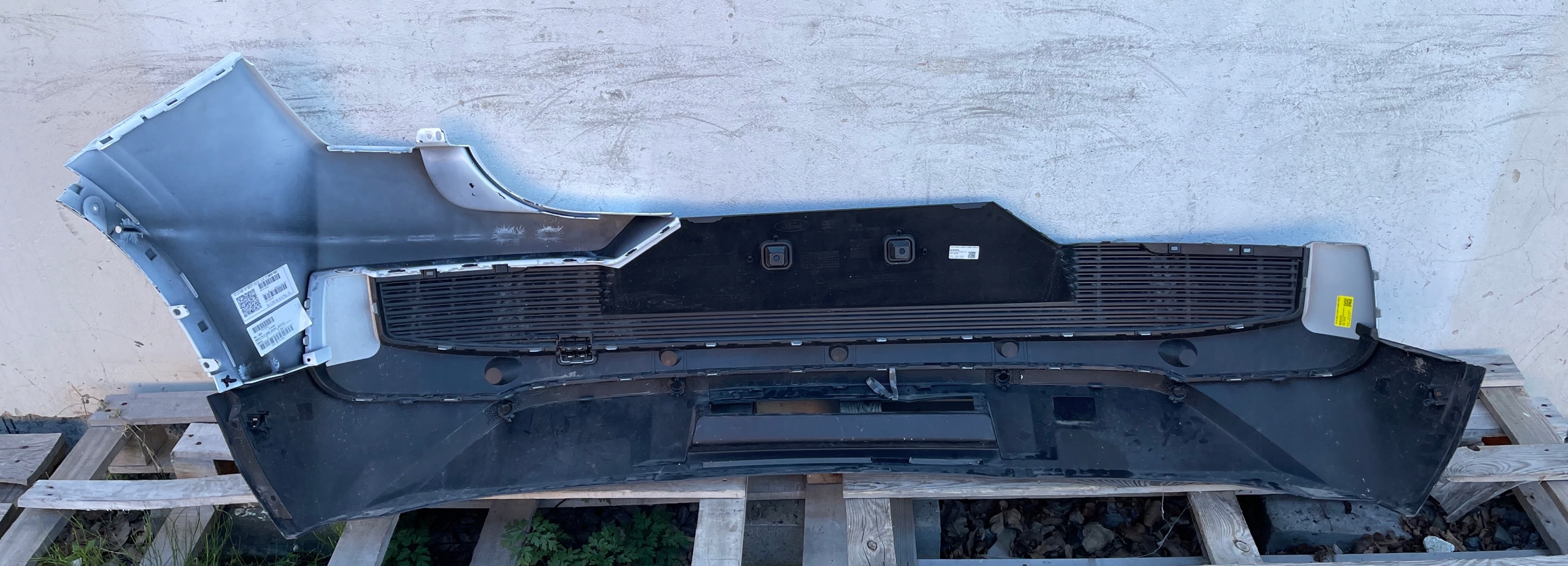 FORD EXPLORER EV 2023 - bumper rear part rear PDC