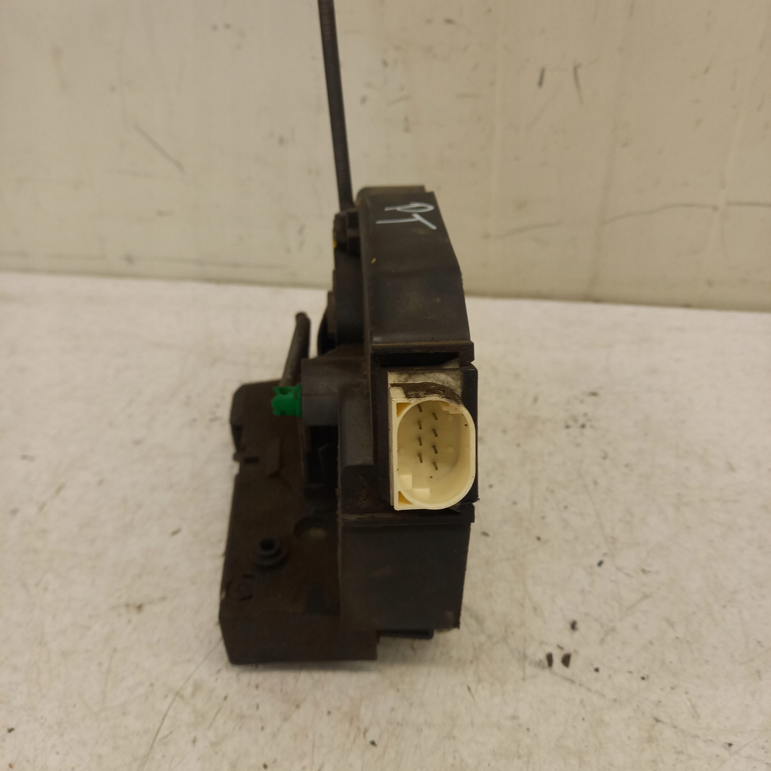 lock door right rear part rear LAND ROVER FREELANDER 8 PIN
