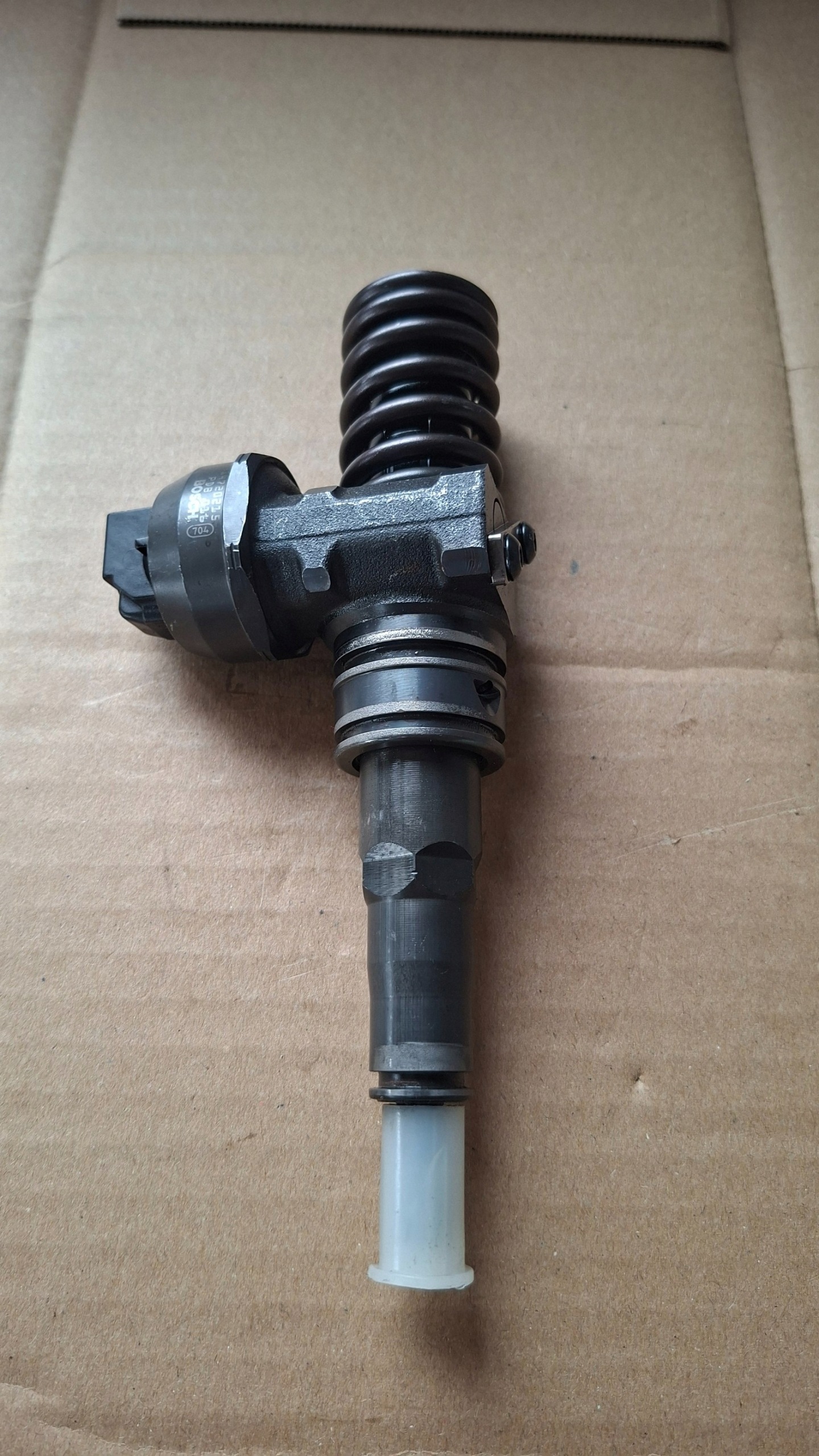 Pumpedüse VW 1.9TDI BOSCH 0414720215 WYDRUK